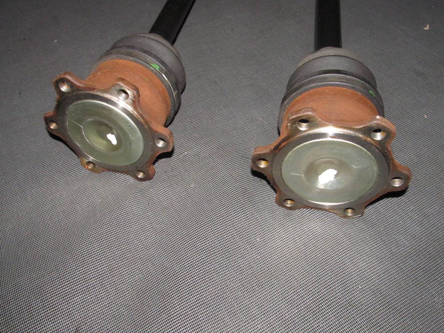 03-04 Infiniti G35 Sedan OEM Rear Axle Set