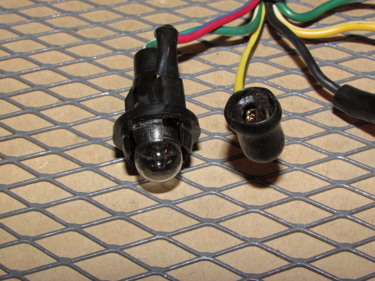 75 76 77 78 Datsun 280z OEM Temp & Oil Meter Gauge Bulb Socket & Harness