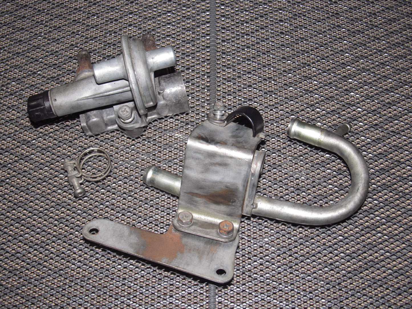 79 80 Datsun 280zx OEM 2.8L NA Engine Air Regulator & Air Control Valve