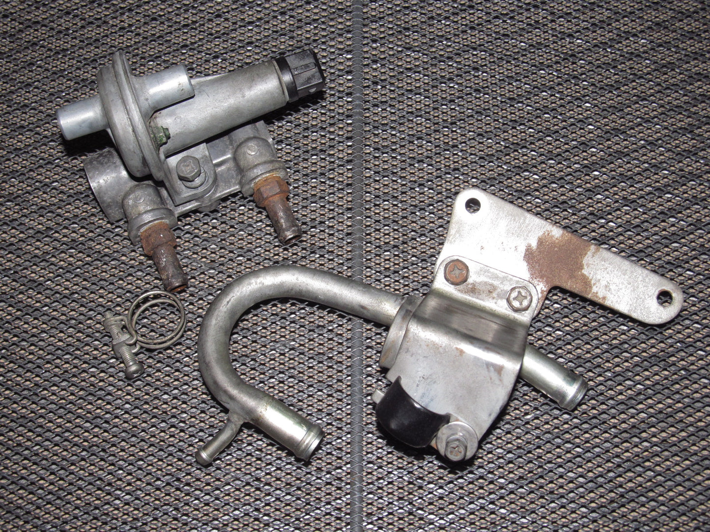 79 80 Datsun 280zx OEM 2.8L NA Engine Air Regulator & Air Control Valve