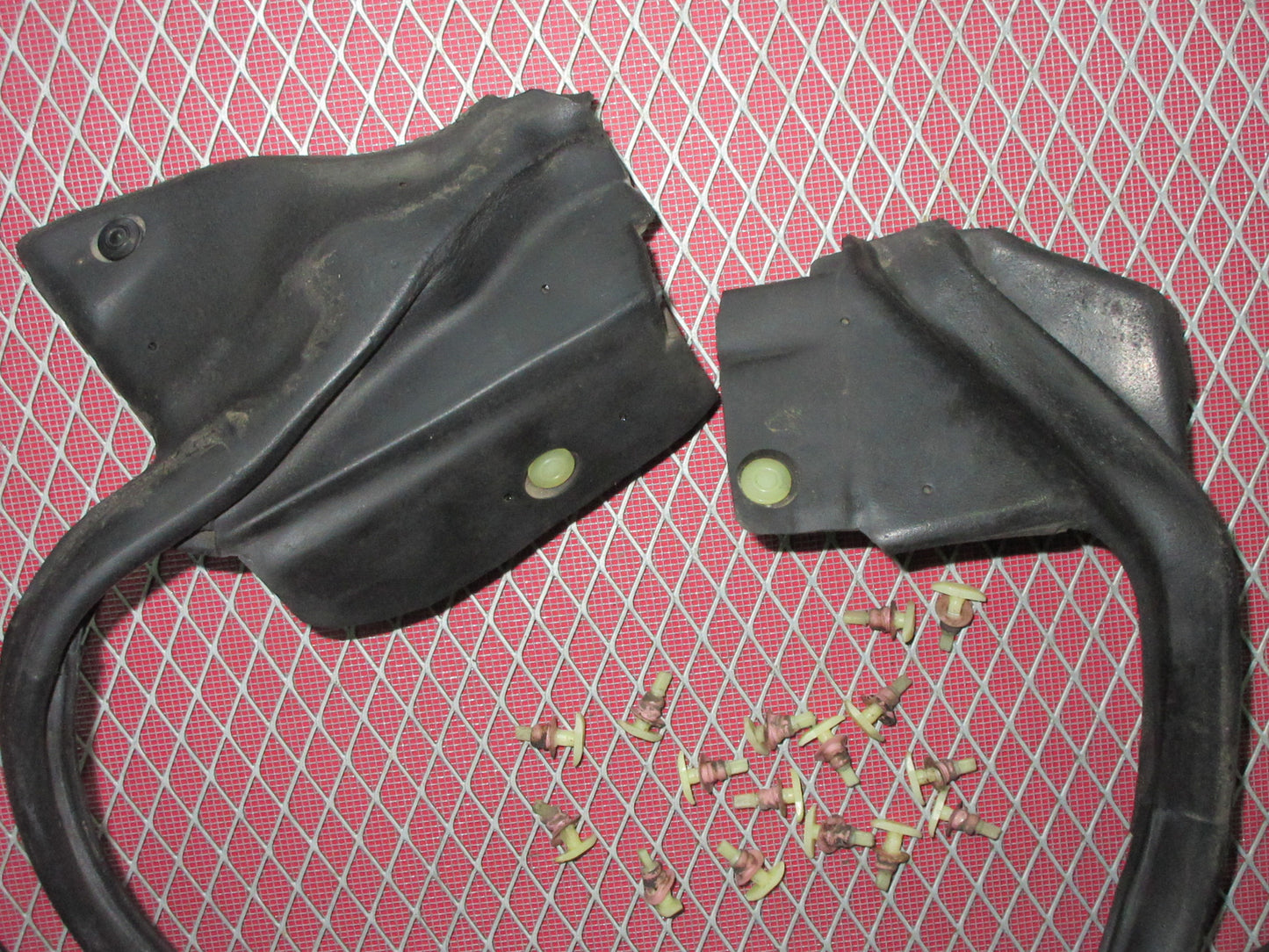 92 93 Lexus ES300 OEM Door Weather Stripping - Rear Right