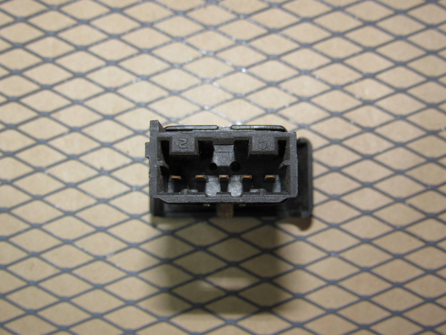 94 95 96 97 98 Land Rover Discovery OEM Radio Audio Volume Up Switch