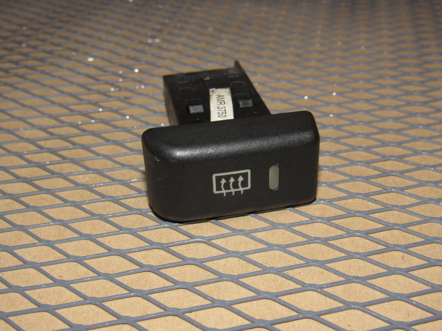 94 95 96 97 98 Land Rover Discovery OEM Rear Defroster Switch