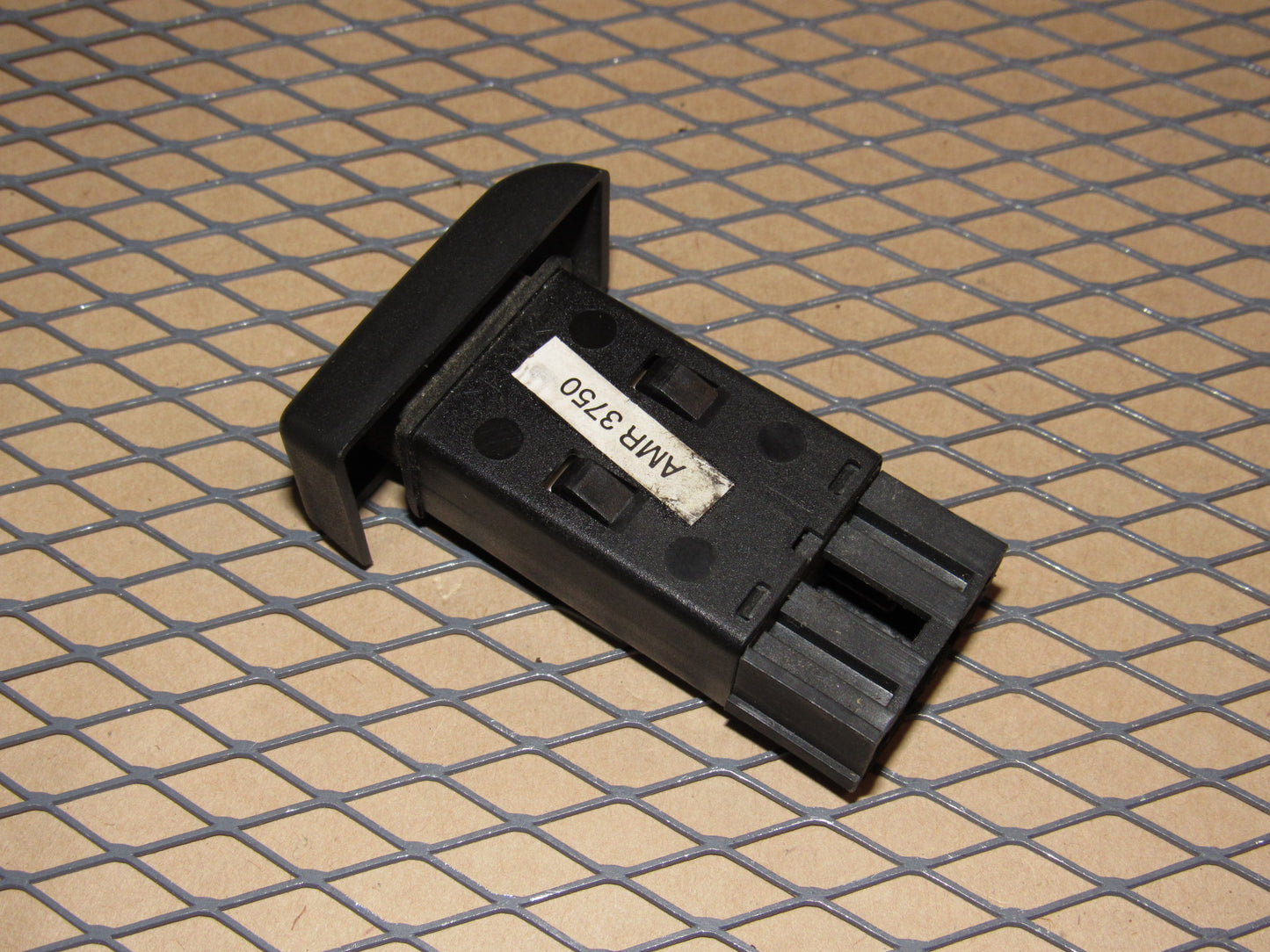 94 95 96 97 98 Land Rover Discovery OEM Rear Defroster Switch