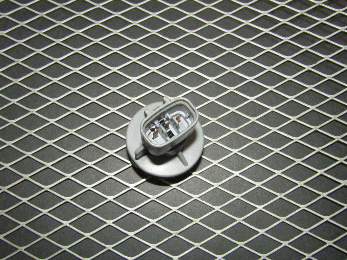 94 95 96 97 Mitsubishi 3000GT OEM Front Turn Signal Bulb Socket -  Left