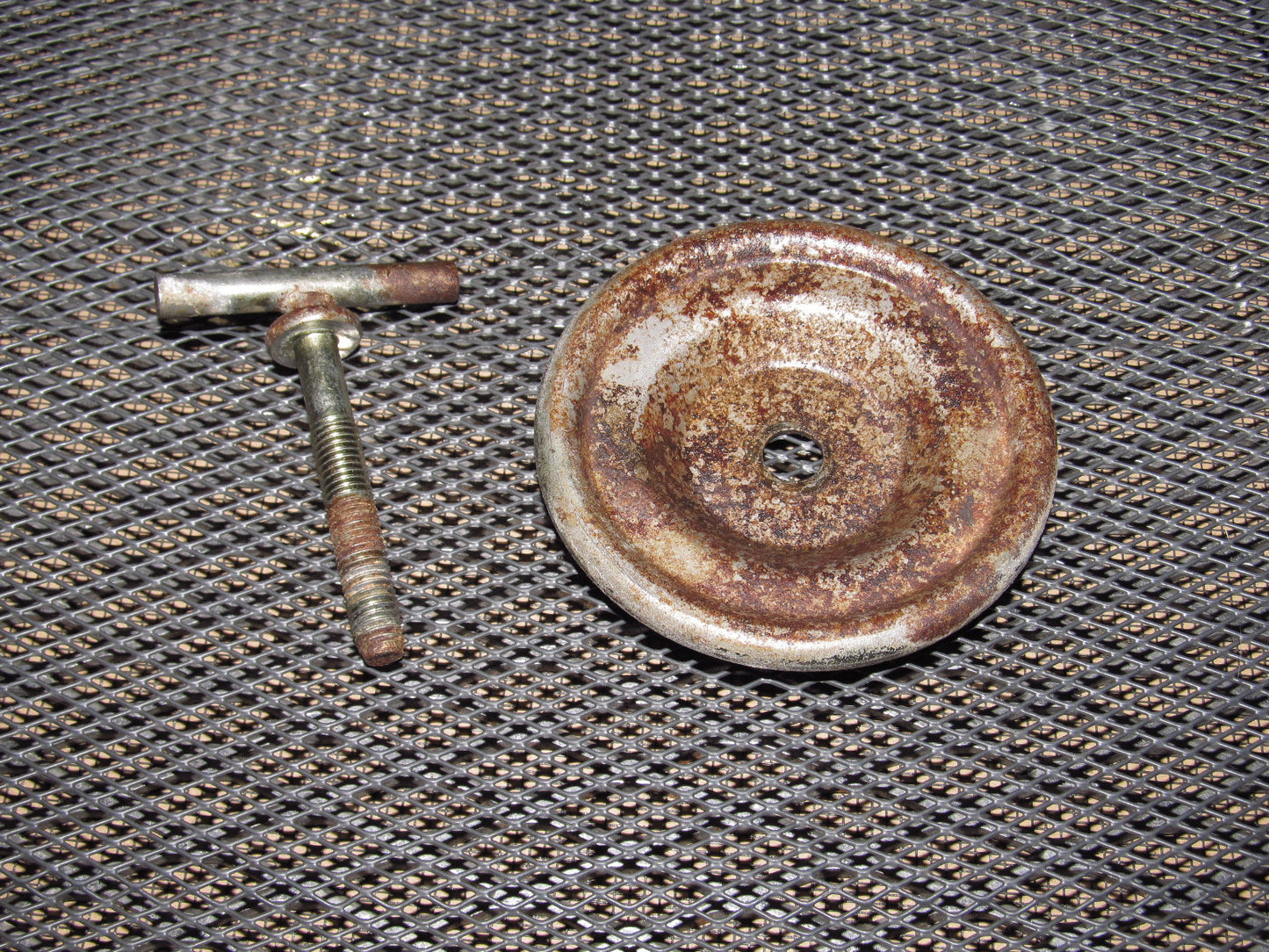 90 91 92 93 Mazda Miata OEM Wheel Spare Tire Cover Lock Down