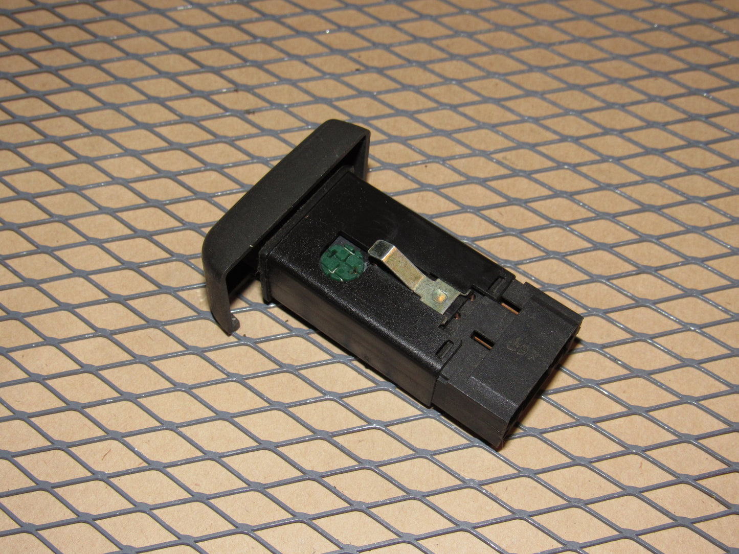 94 95 96 97 98 Land Rover Discovery OEM Rear Wiper Washer Switch