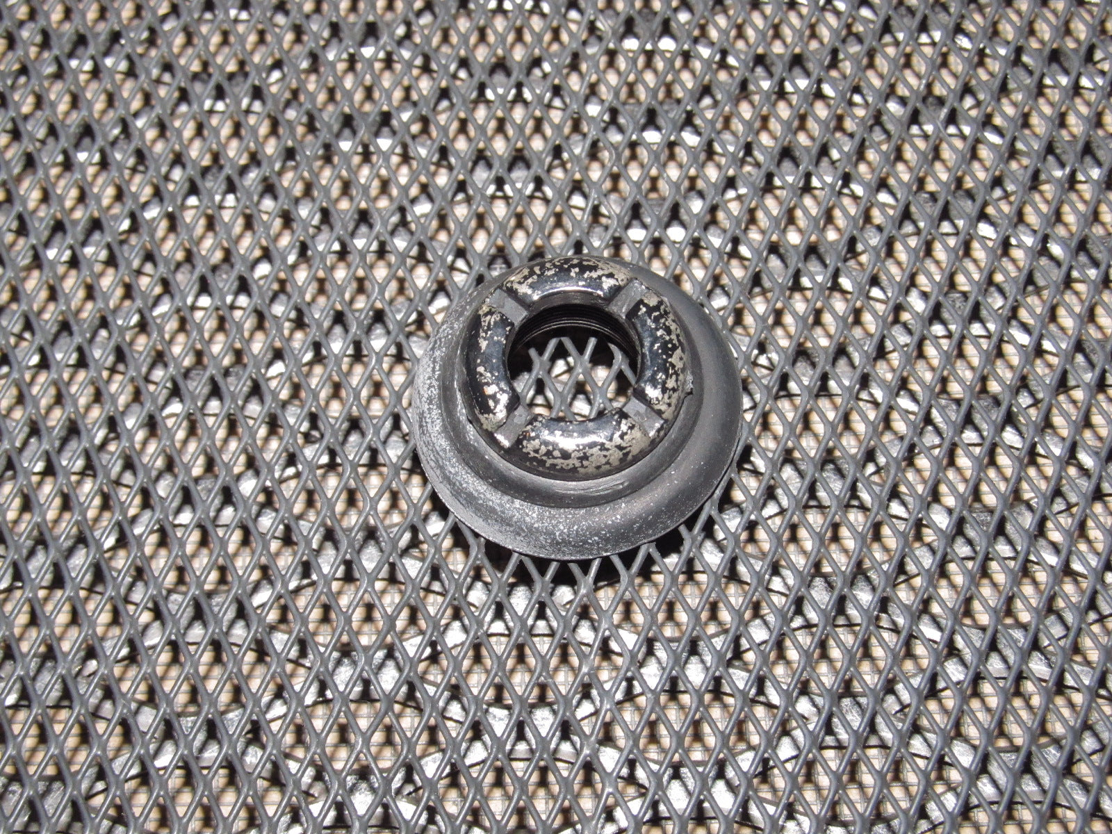 94 95 96 97 Mitsubishi 3000GT Antenna Bezel Ring Grommet Lock