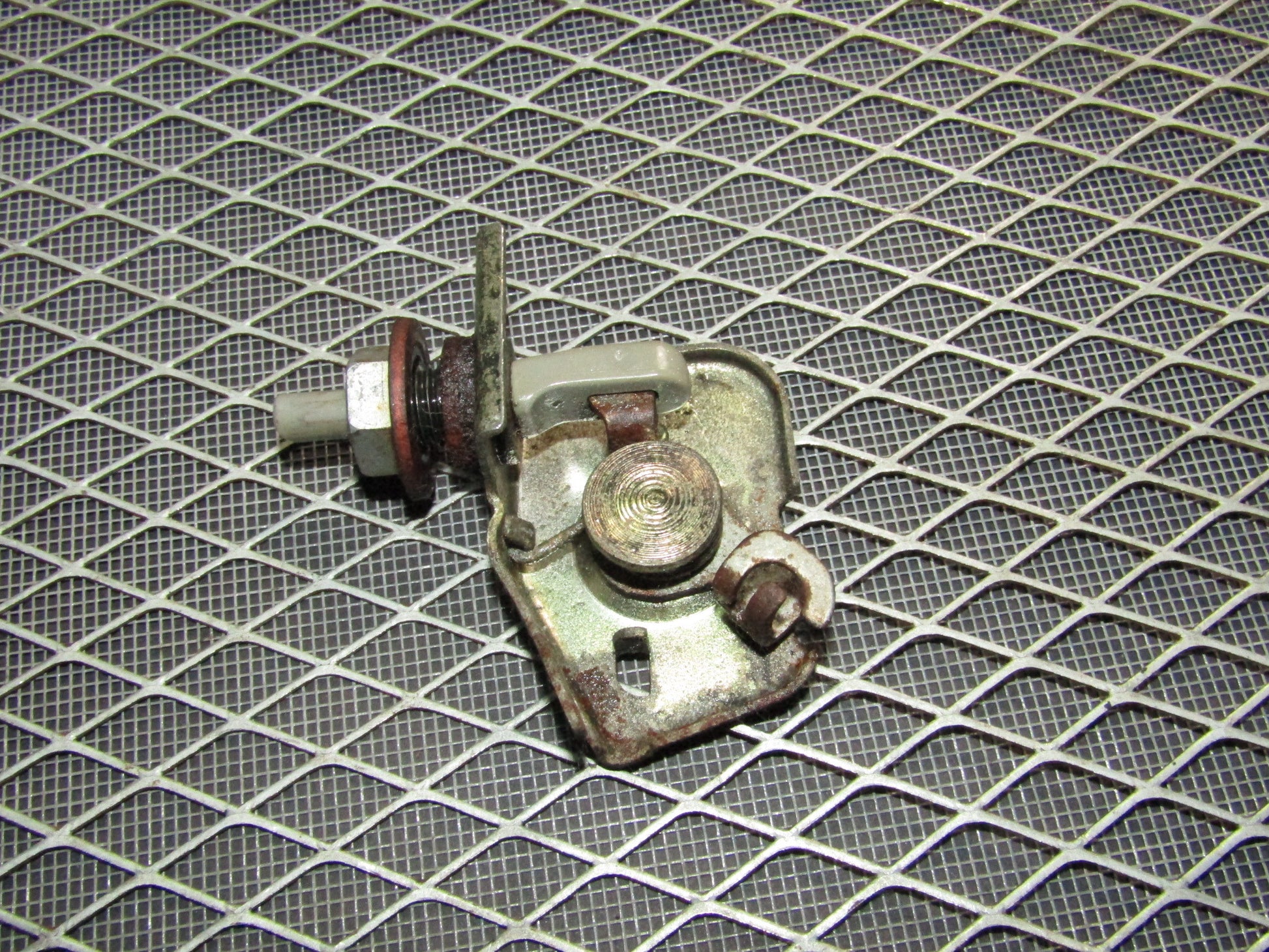 92-96 Toyota Camry Sedan OEM Gas Fuel Door Lock