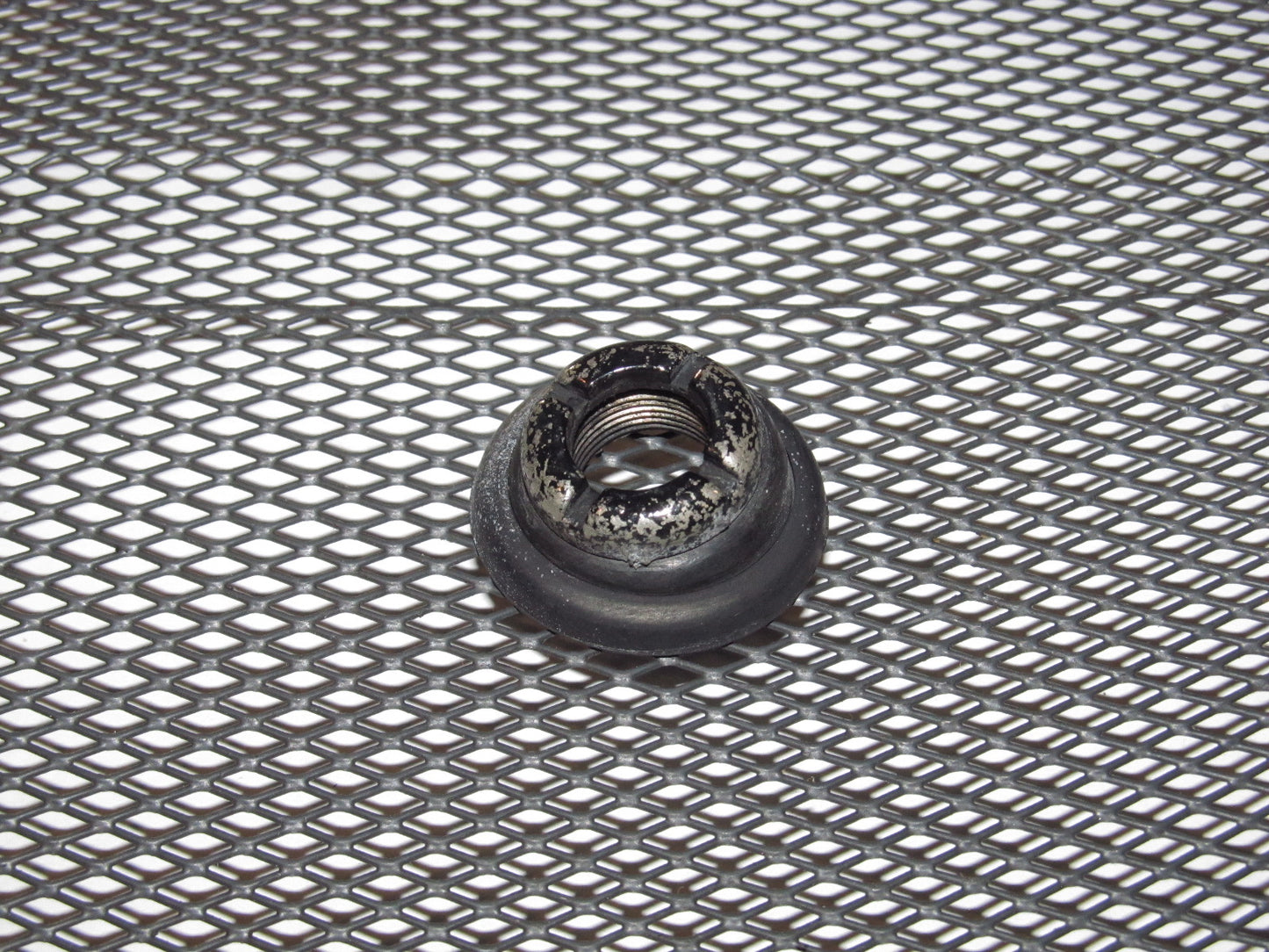 94 95 96 97 Mitsubishi 3000GT Antenna Bezel Ring Grommet Lock