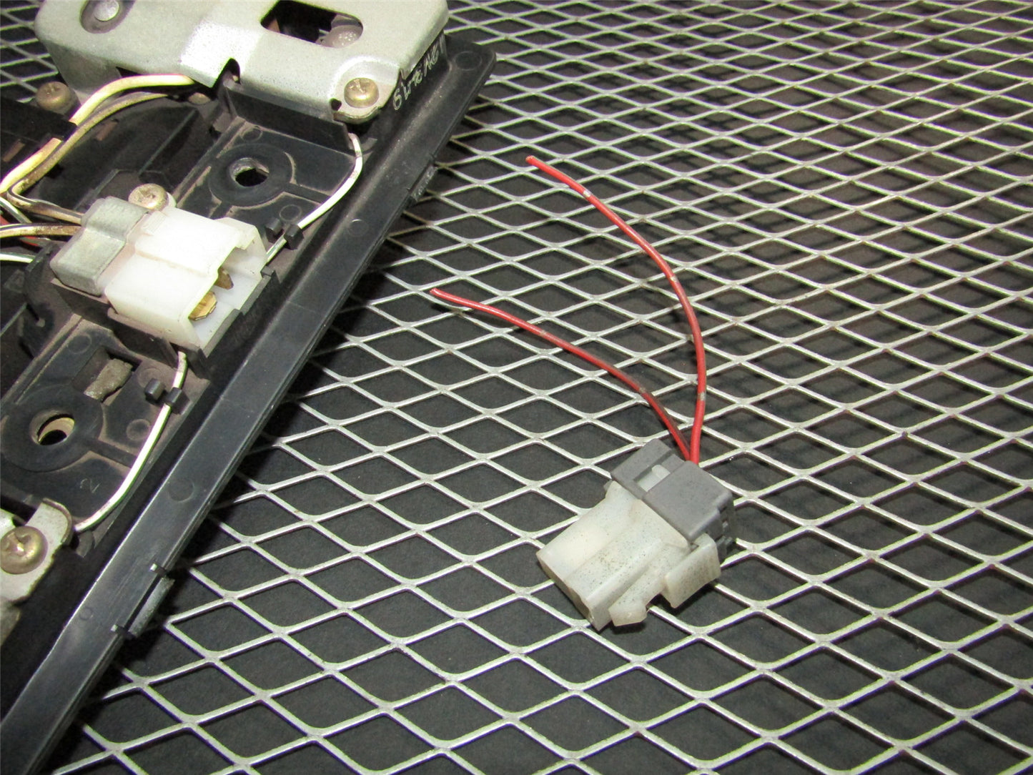 94 95 96 97 Mitsubishi 3000GT OEM Interior Map Dome Light Pigtail Harness
