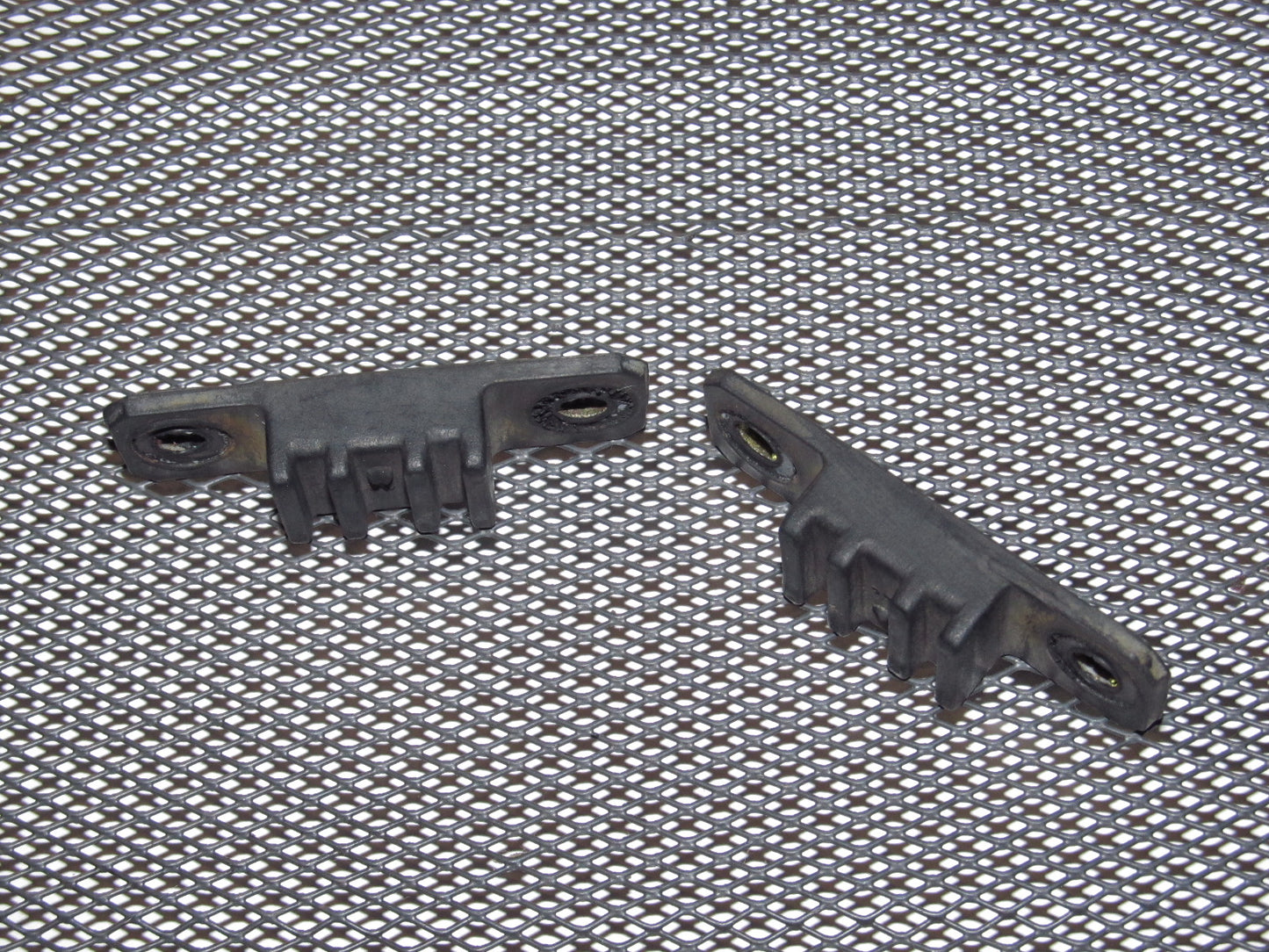 94 95 96 97 Mitsubishi 3000GT Chassis Trunk Stopper