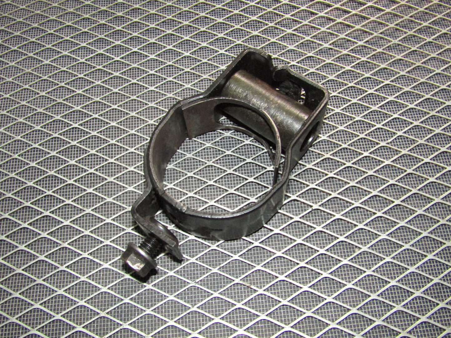 92-96 Toyota Camry OEM Power Steering Rack Mounting Bracket