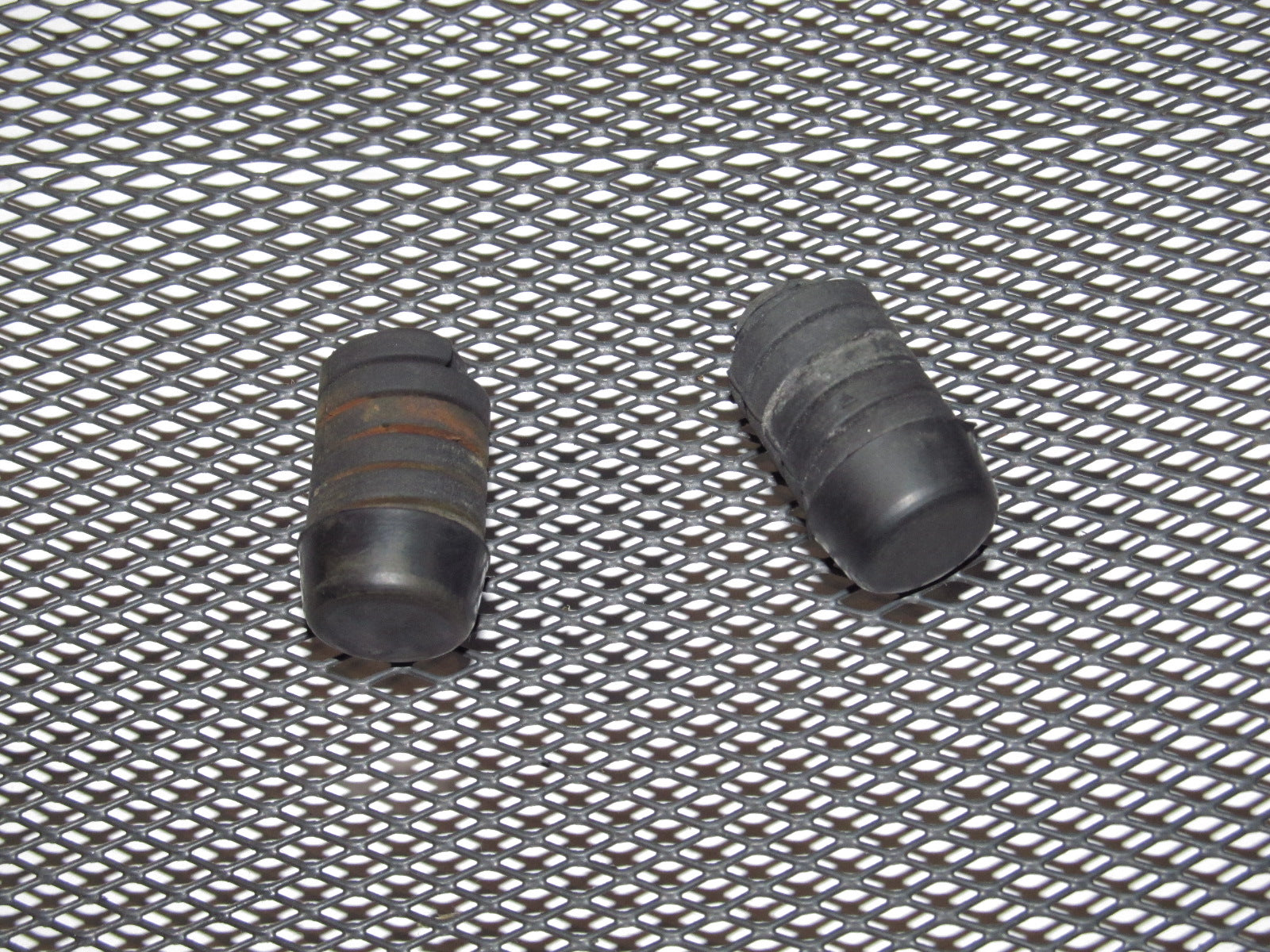 94 95 96 97 Mitsubishi 3000GT Hatch Door Trunk Stopper