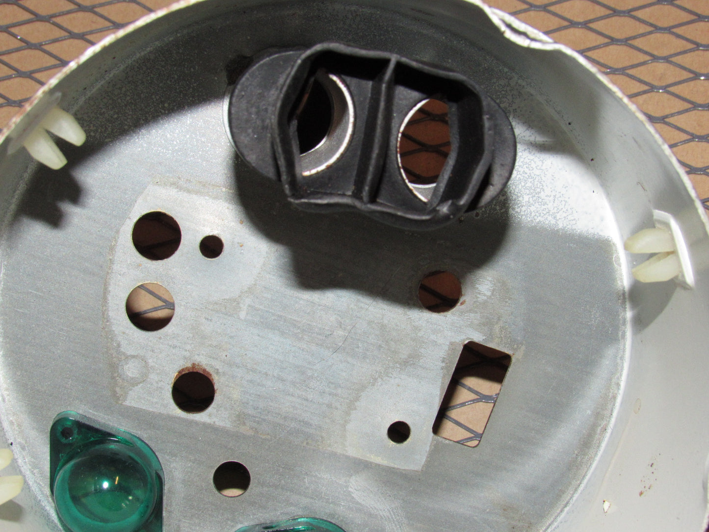 75 76 77 78 Datsun 280z OEM Tachometer Tach Rpm Meter Gauge Rear Housing Cover