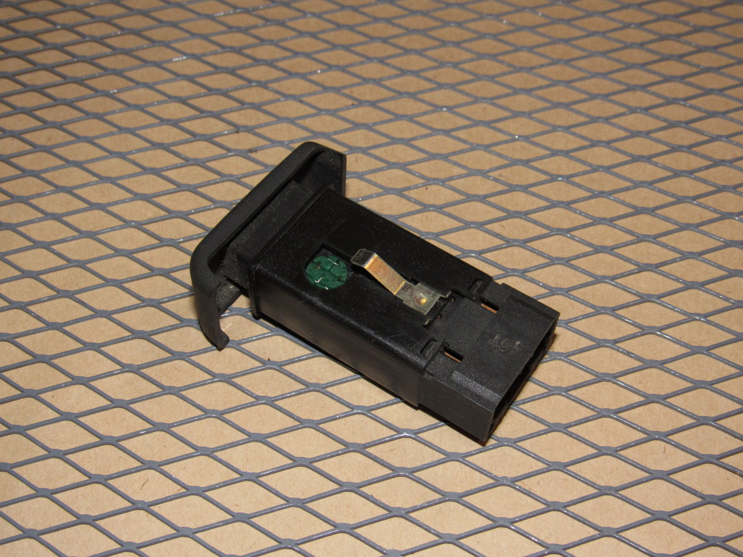 94 95 96 97 98 Land Rover Discovery OEM Radio Audio Next Switch