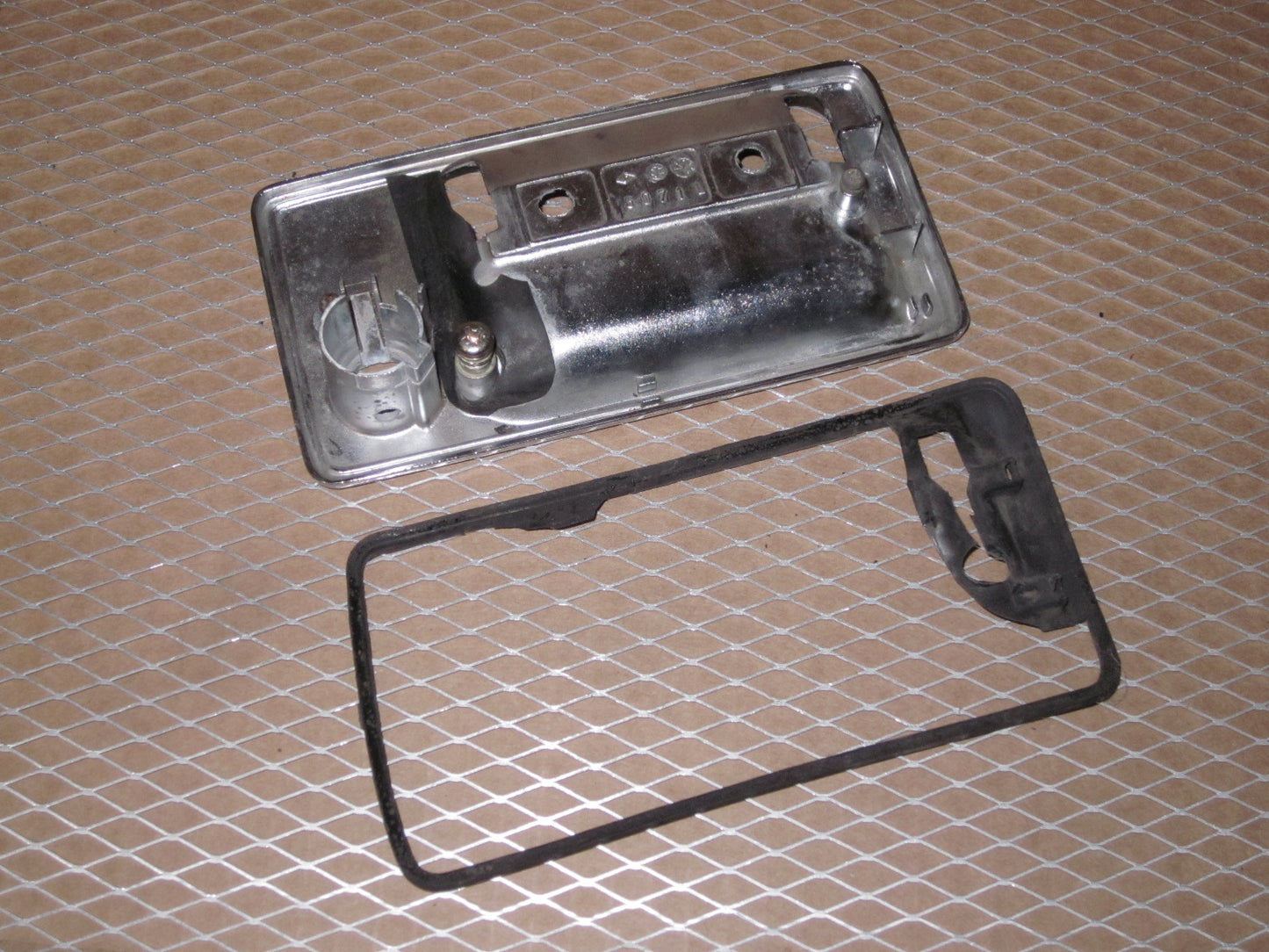 84 85 86 Nissan 300zx OEM Exterior Outer Door Handle Housing Left