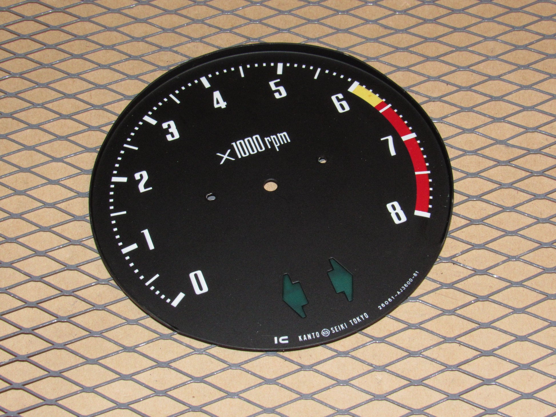 75 76 77 78 Datsun 280z OEM Tachometer Tach Rpm Meter Gauge Indicator Faceplate
