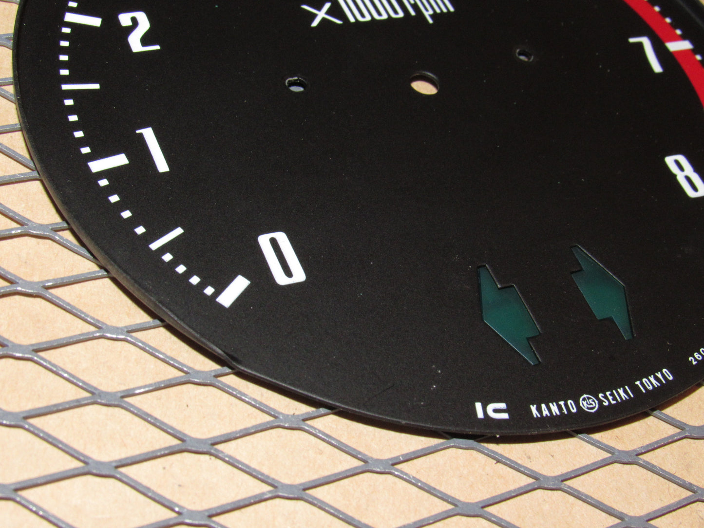 75 76 77 78 Datsun 280z OEM Tachometer Tach Rpm Meter Gauge Indicator Faceplate
