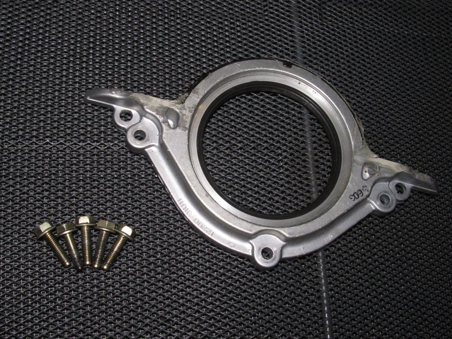 03-04 Infiniti G35 Sedan OEM Engine Rear Main Seal