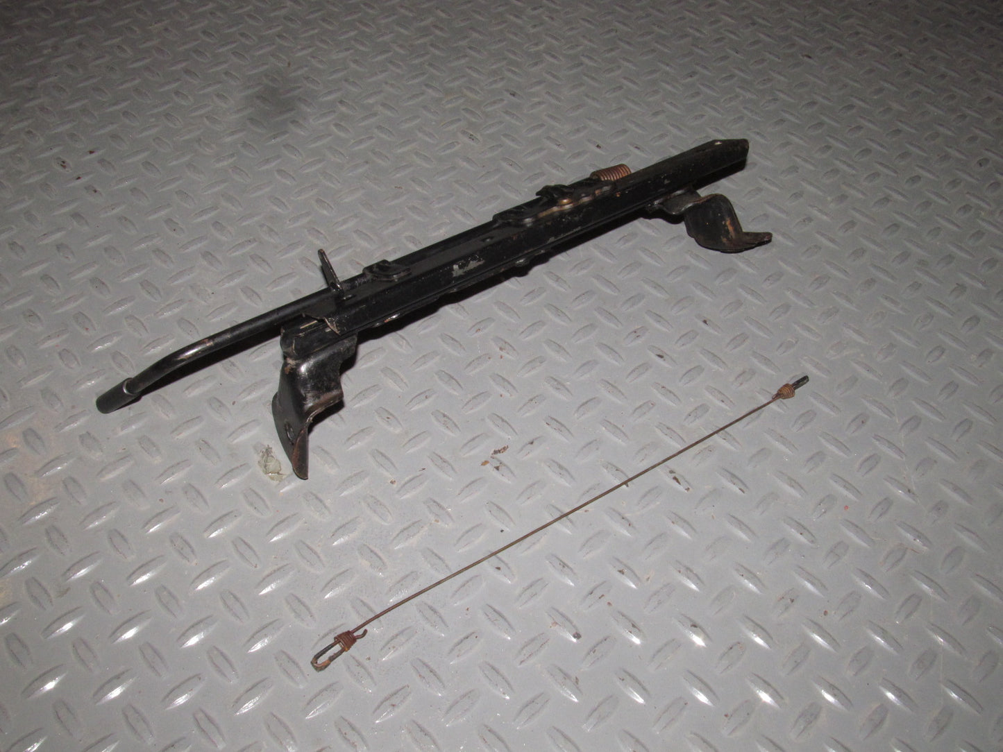 87 88 89 Toyota MR2 OEM Seat Track - Right