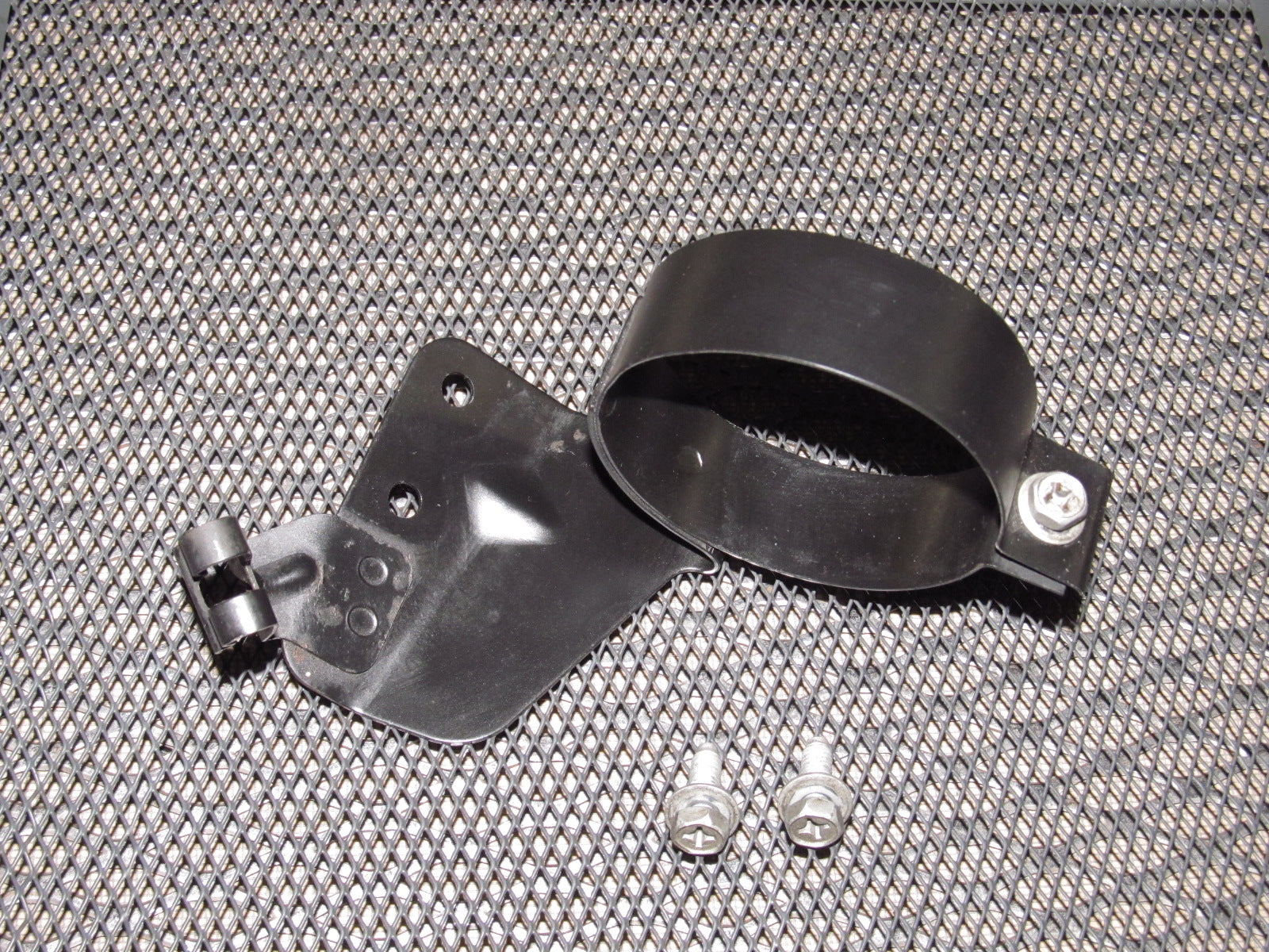90 91 92 93 94 95 96 Nissan 300zx Fuel Filter Mounting Bracket