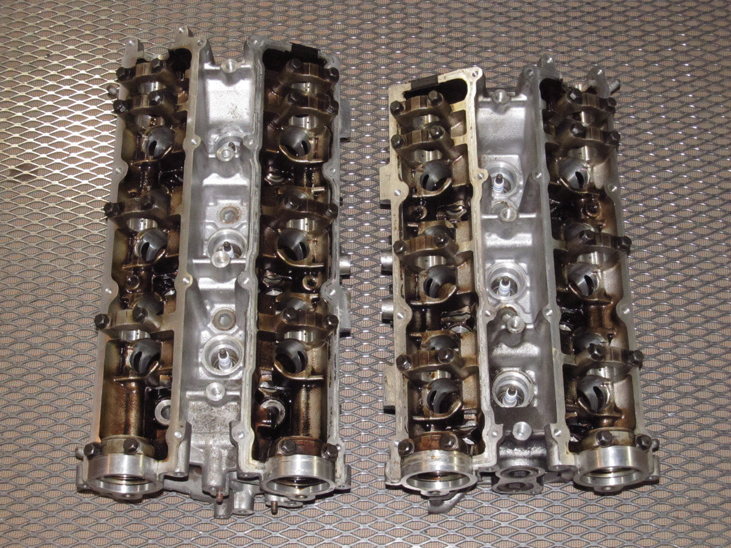 90-96 Nissan 300zx OEM Cylinder Head - Twin Turbo VG30DETT