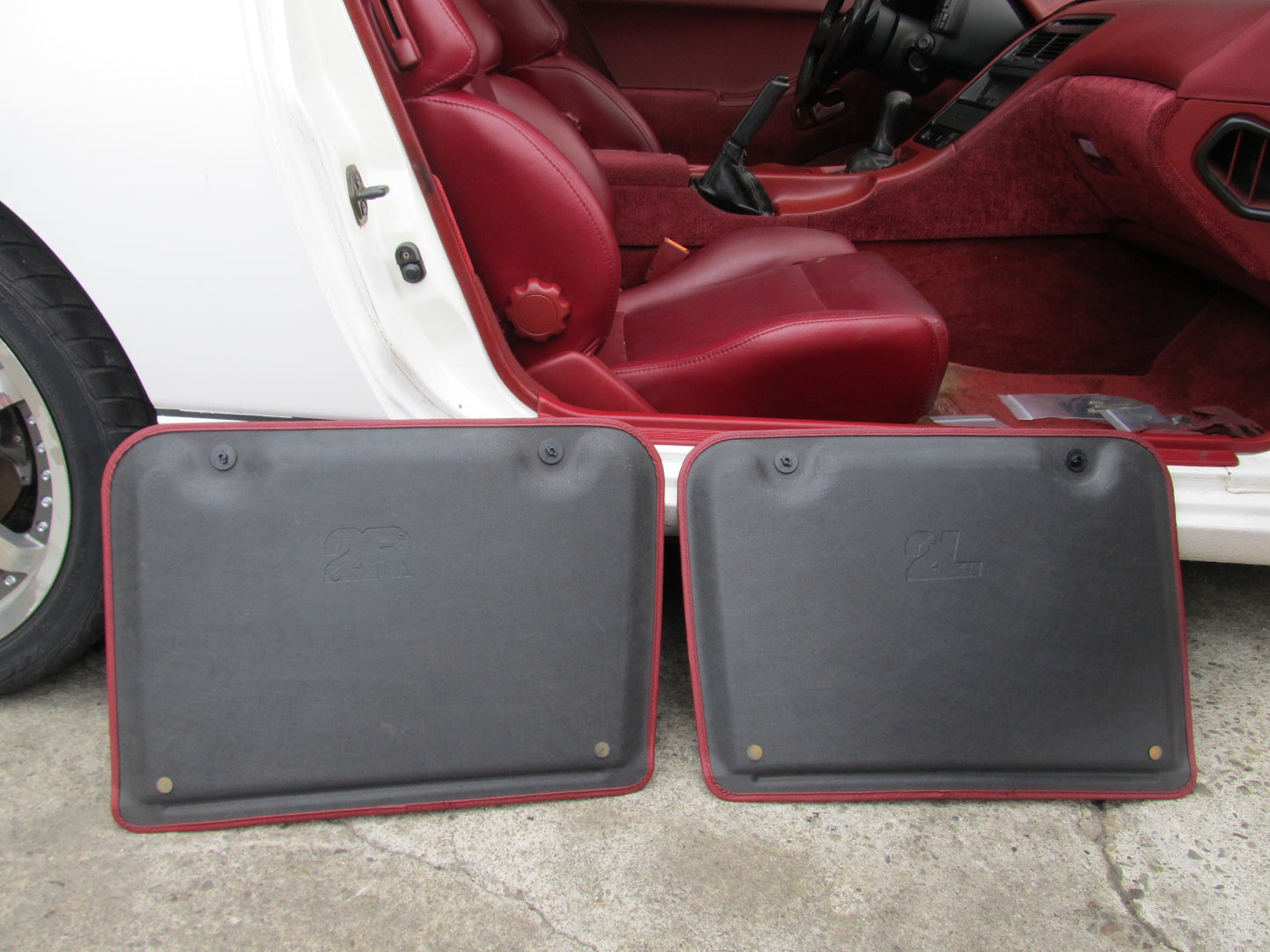90 91 92 93 94 95 96 Nissan 300zx T-Top Cover – Autopartone