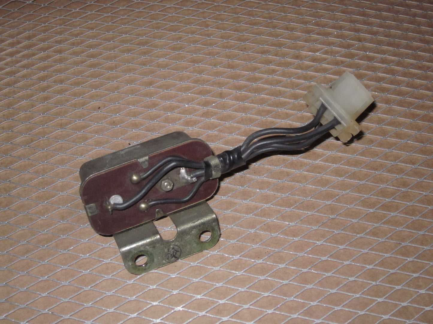 77 78 Datsun 280z OEM Rear Defogger Defroster Relay 25230 N3000