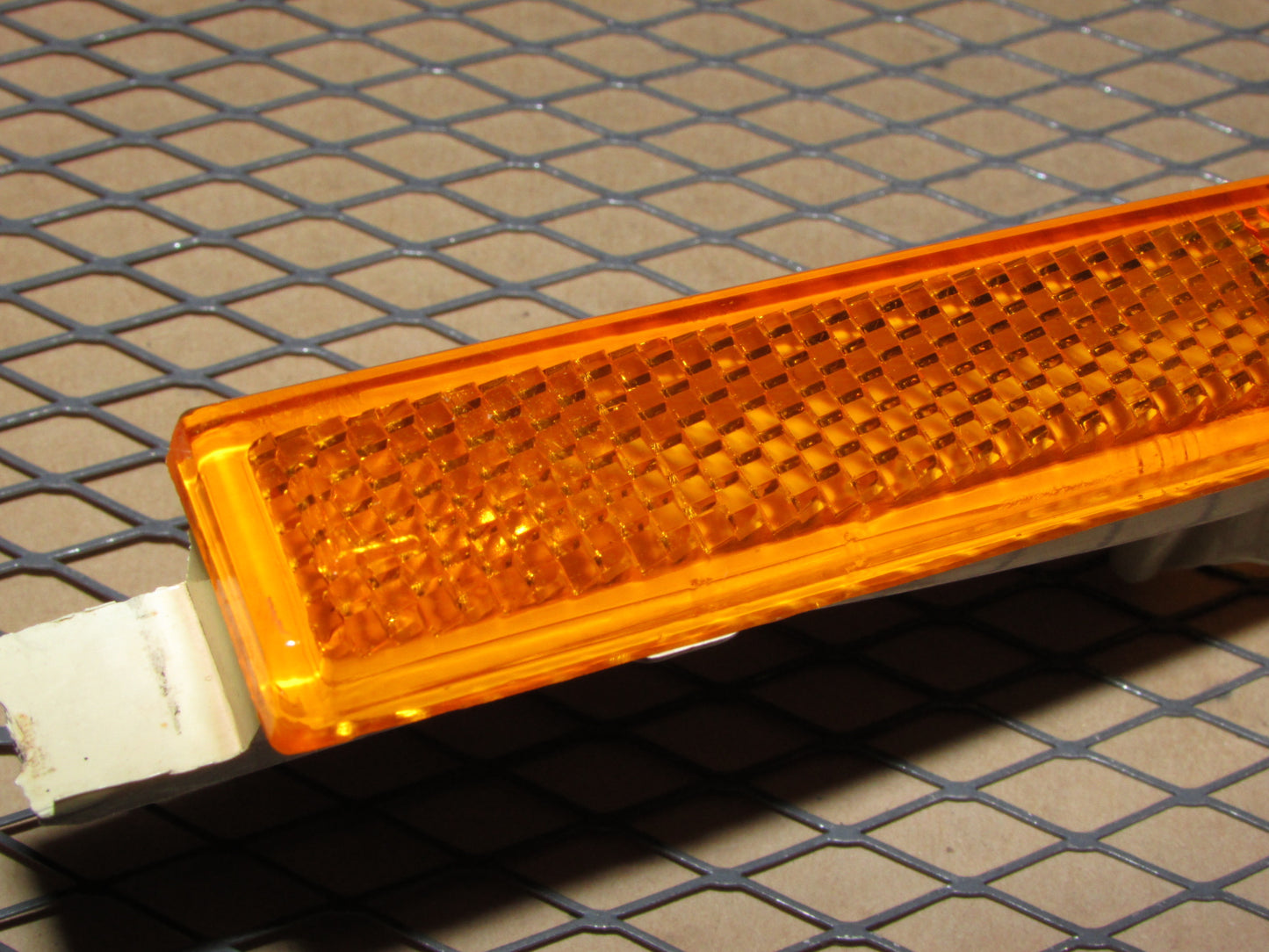 97 98 99 00 01 02 03 04 05 Chevrolet Malibu OEM Front Side Marker Light Lamp - Left