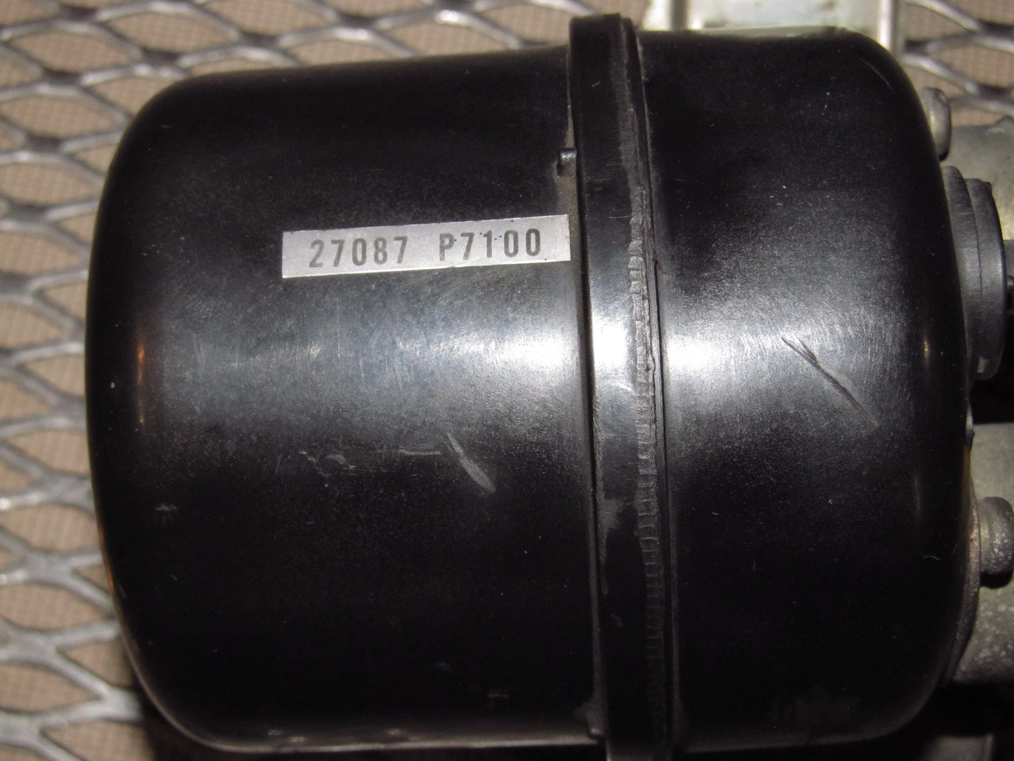 79 80 Datsun 280zx OEM 2.8L Engine Vacuum Tank & Valve