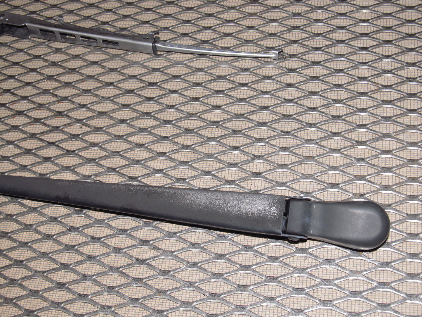 90 91 92 93 94 95 96 Nissan 300zx Rear Wiper Arm