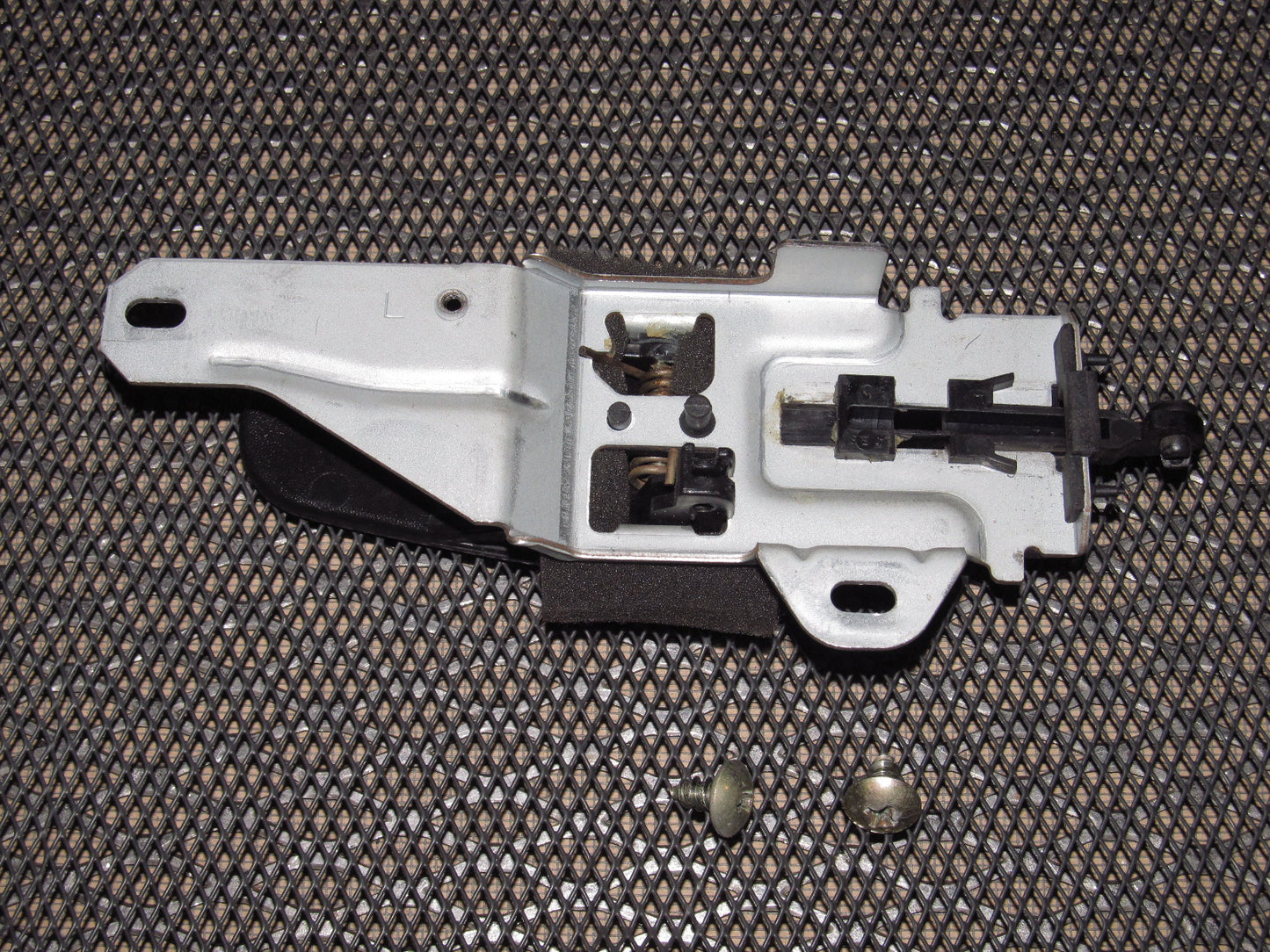94 95 96 97 Mitsubishi 3000GT OEM Interior Door Handle - Left