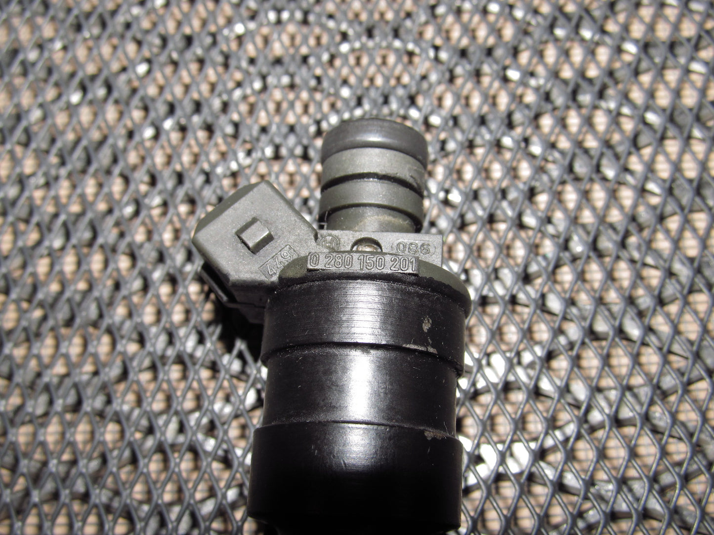 83-85 Porsche 944 OEM Fuel Injector