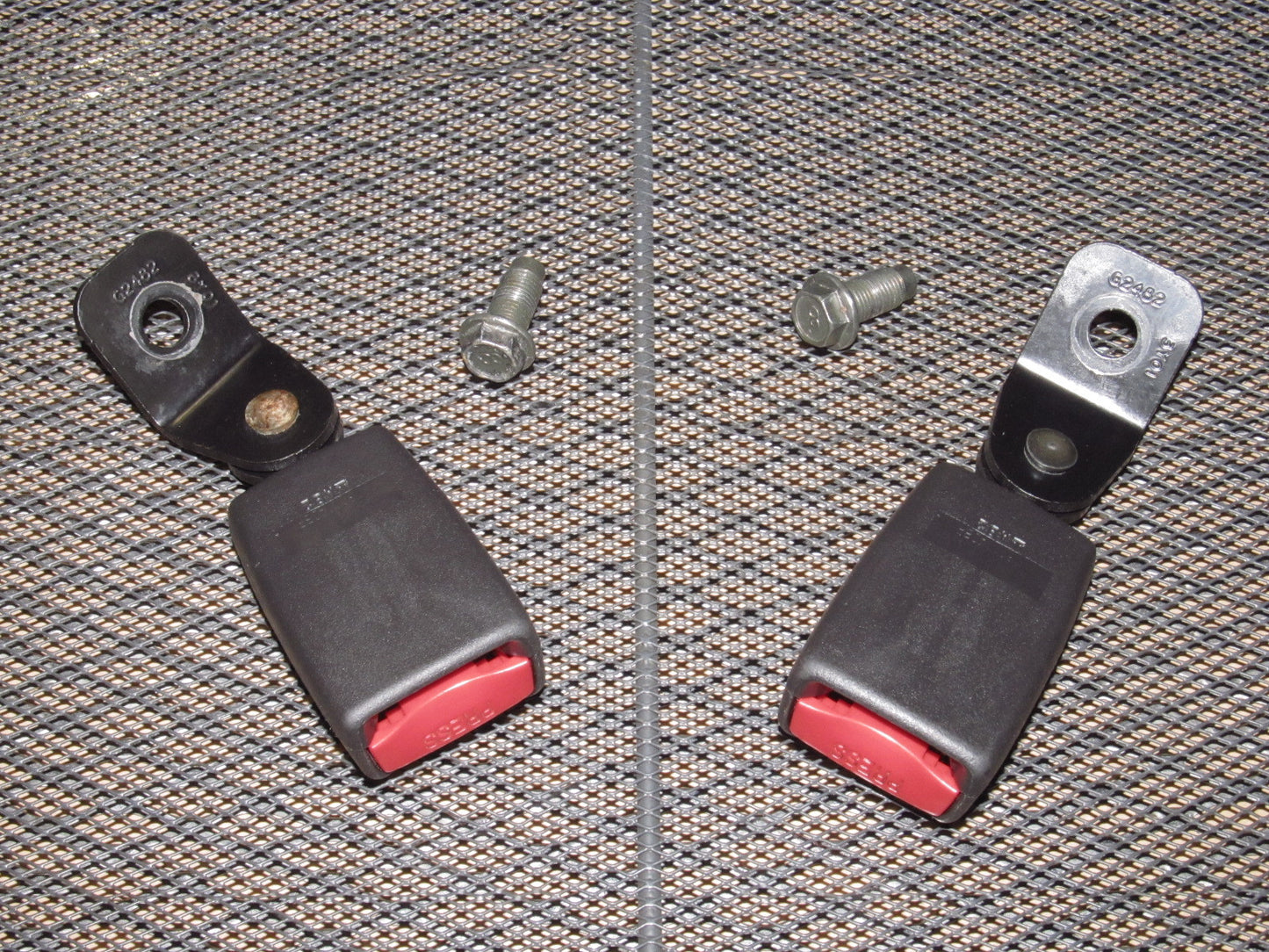 04 05 06 07 08 Mazda RX8 OEM Seat Belt Buckle Receiver - Rear Set