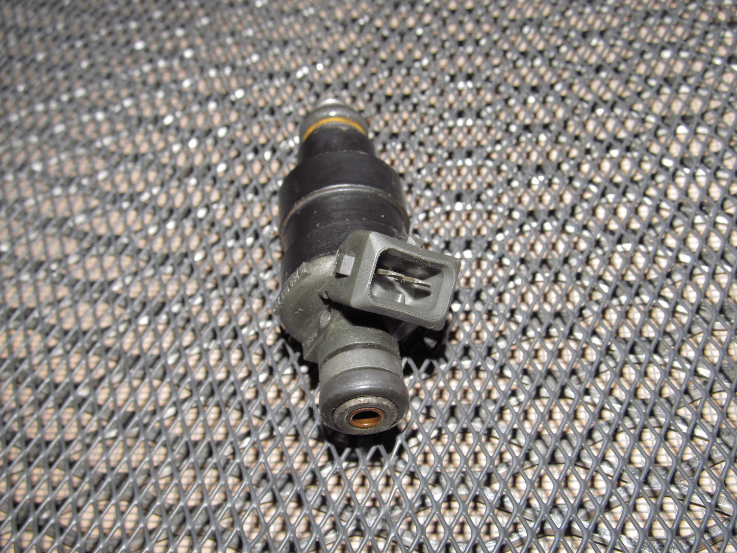 83-85 Porsche 944 OEM Fuel Injector