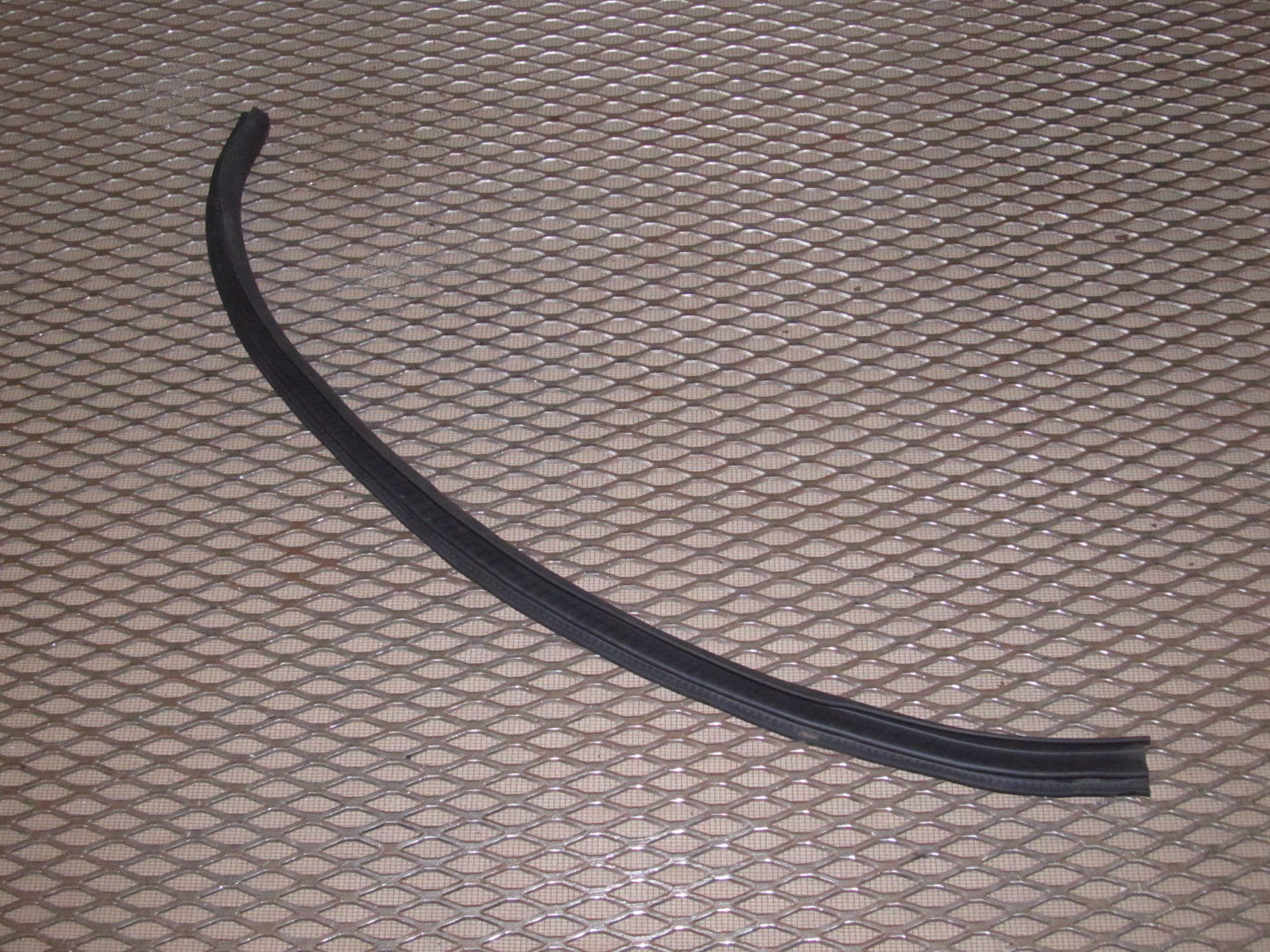 97 98 99 Mitsubishi Eclipse OEM Convertible Rear Chassis Belt Line Moulding Stripping - Right