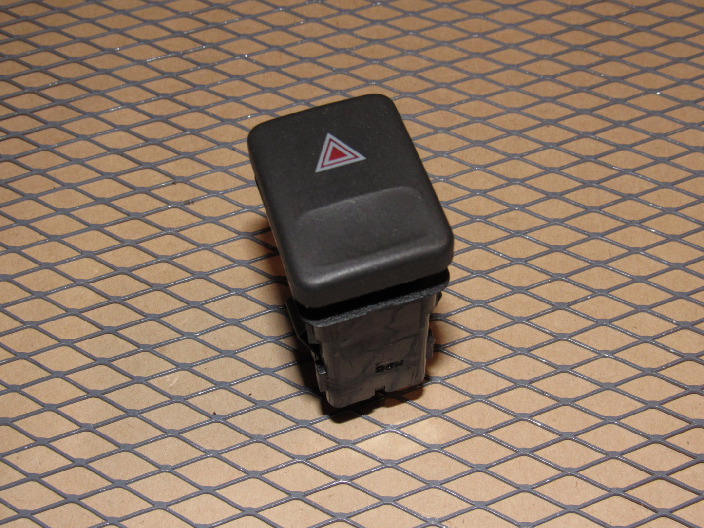 94 95 96 97 98 Land Rover Discovery OEM Flasher Hazard Light Switch