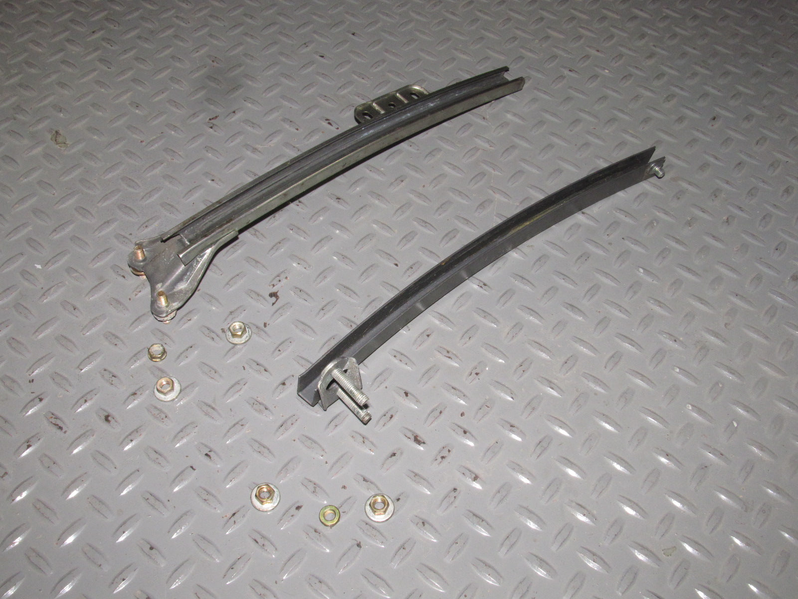 91 92 93 94 95 Toyota MR2 OEM Window Regulator Guide - Right