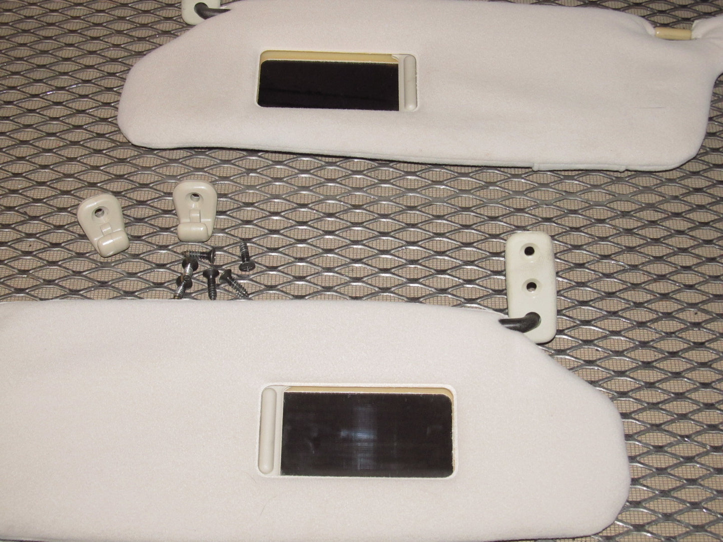 94 95 96 97 Mitsubishi 3000GT OEM Sun Visor