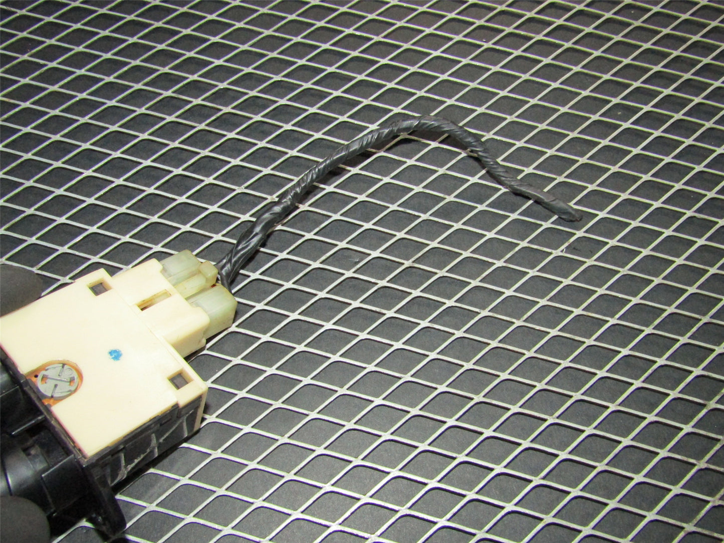 94 95 96 97 Mitsubishi 3000GT OEM Fog Light Switch Pigtail Harness