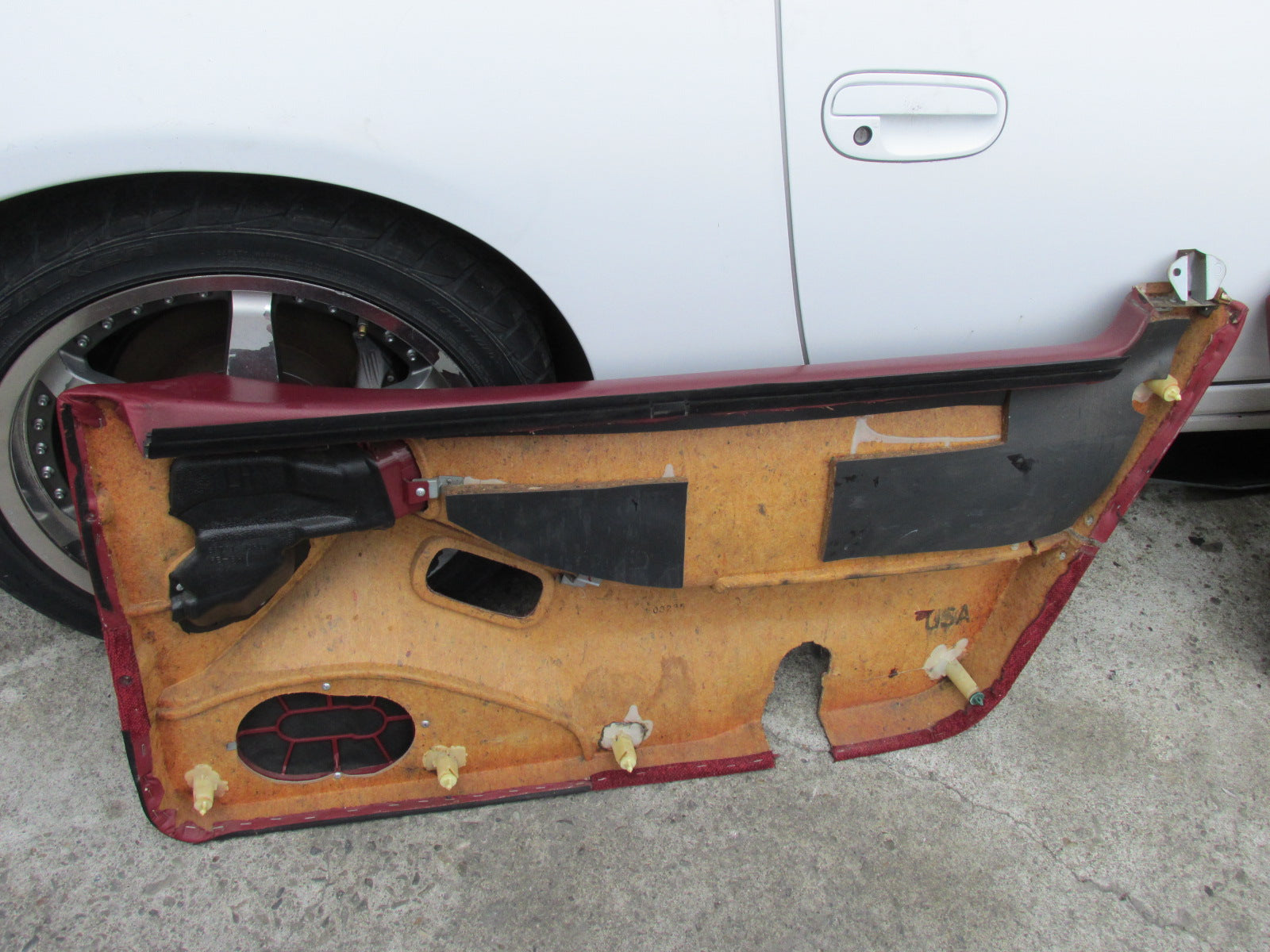 90 91 92 93 94 95 96 Nissan 300zx OEM Door Panel - 2+0 – Autopartone