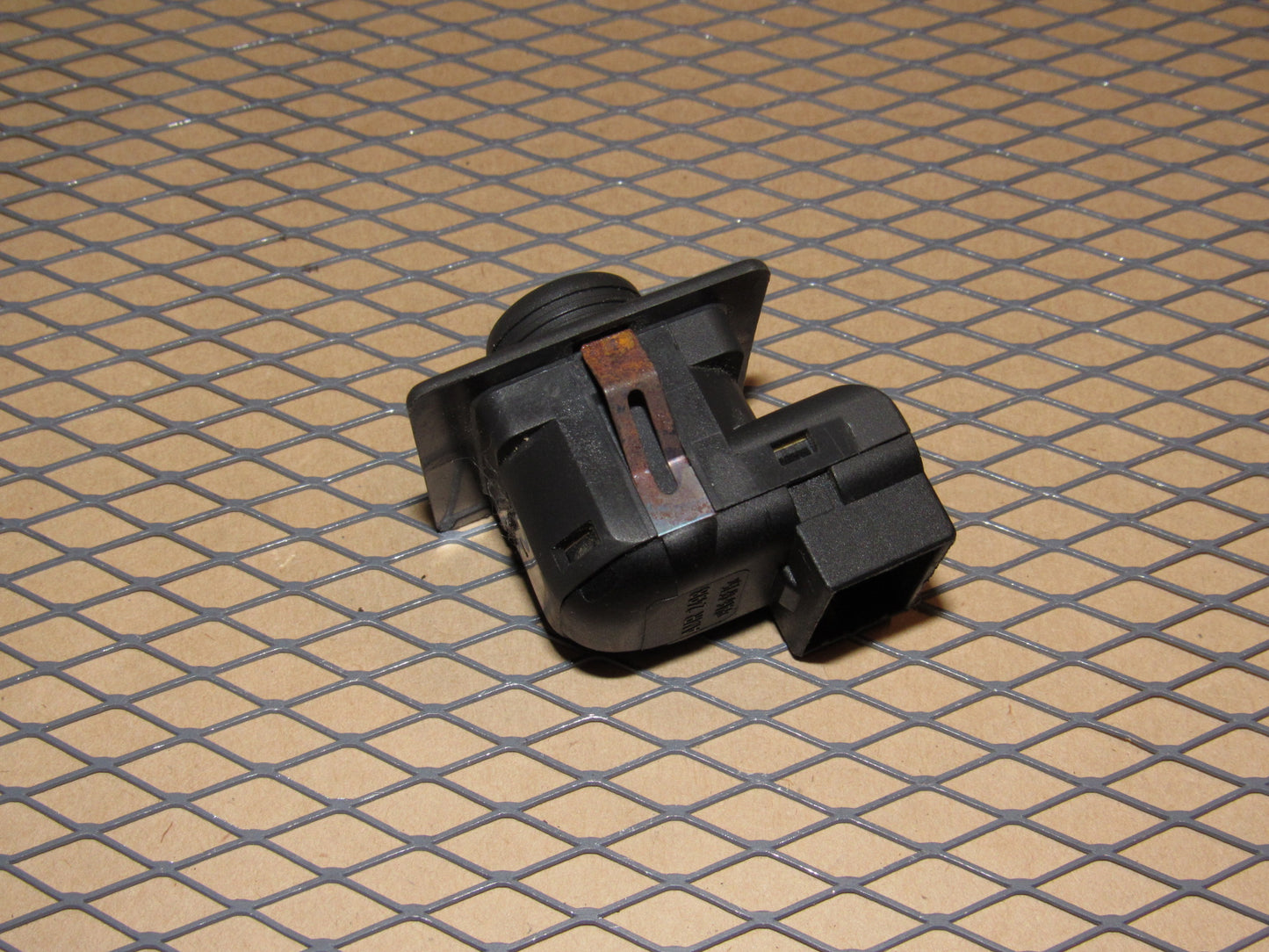 99 00 01 02 03 04 Land Rover Discovery OEM Power Mirror Switch