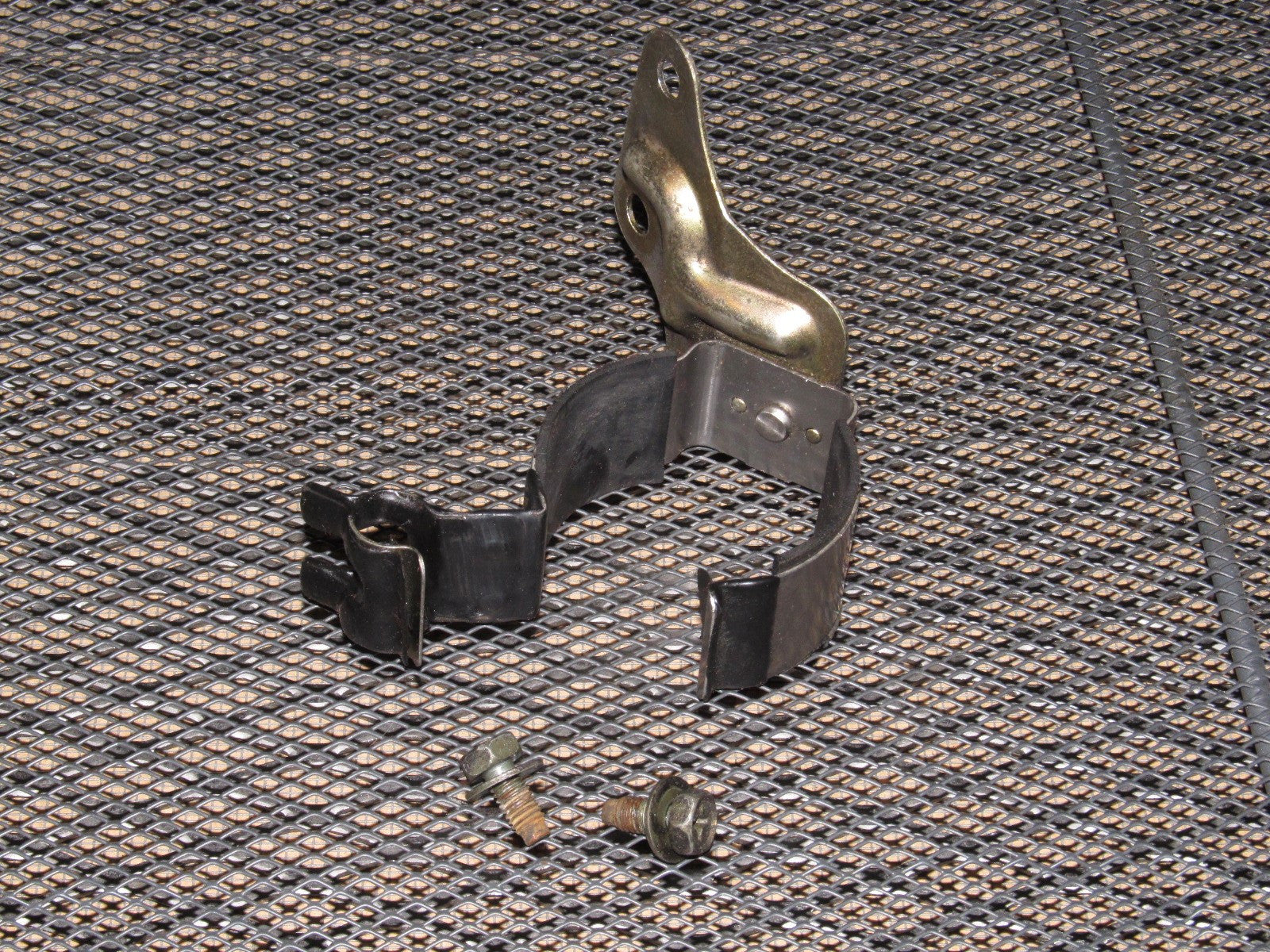 89 90 Nissan 240SX OEM Fuel Filter Mounting Bracket