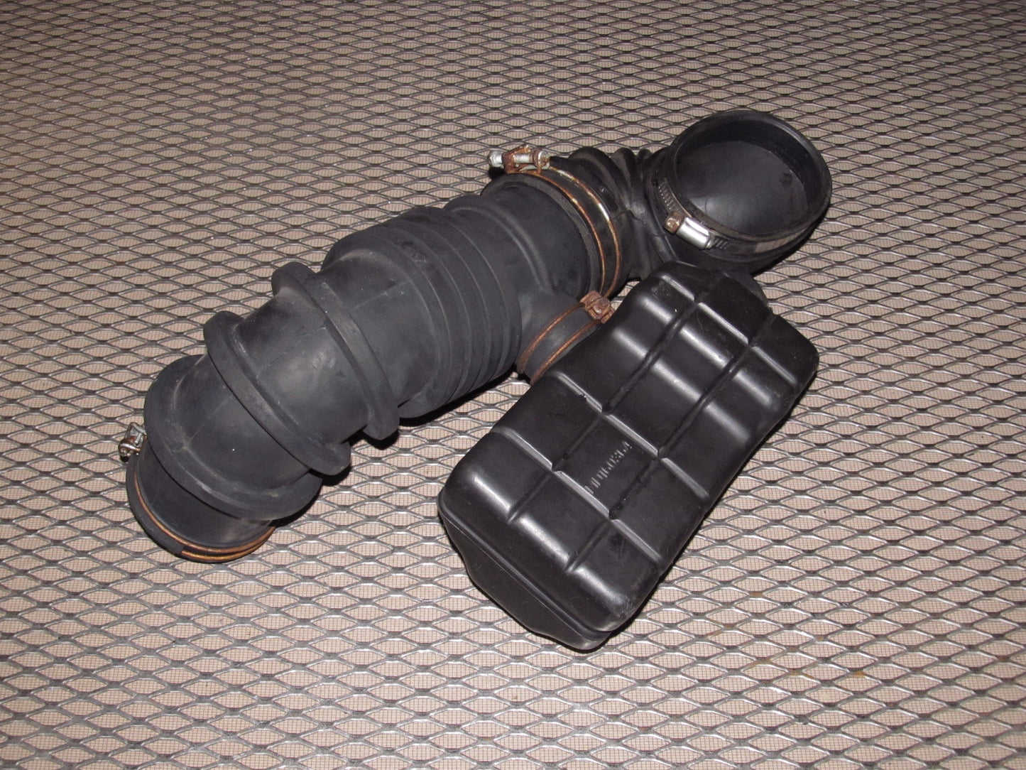 94 95 96 97 Mitsubishi 3000GT OEM Intake Air Duct Tube