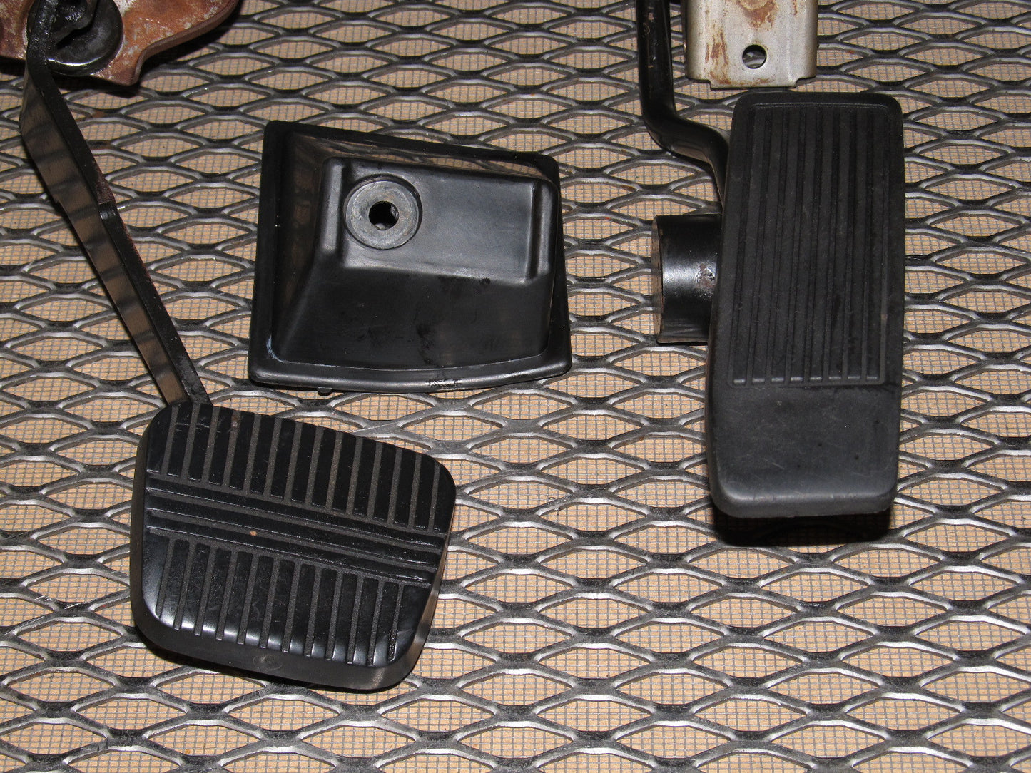 89 90 Nissan 240SX OEM Pedal Assembly - M/T