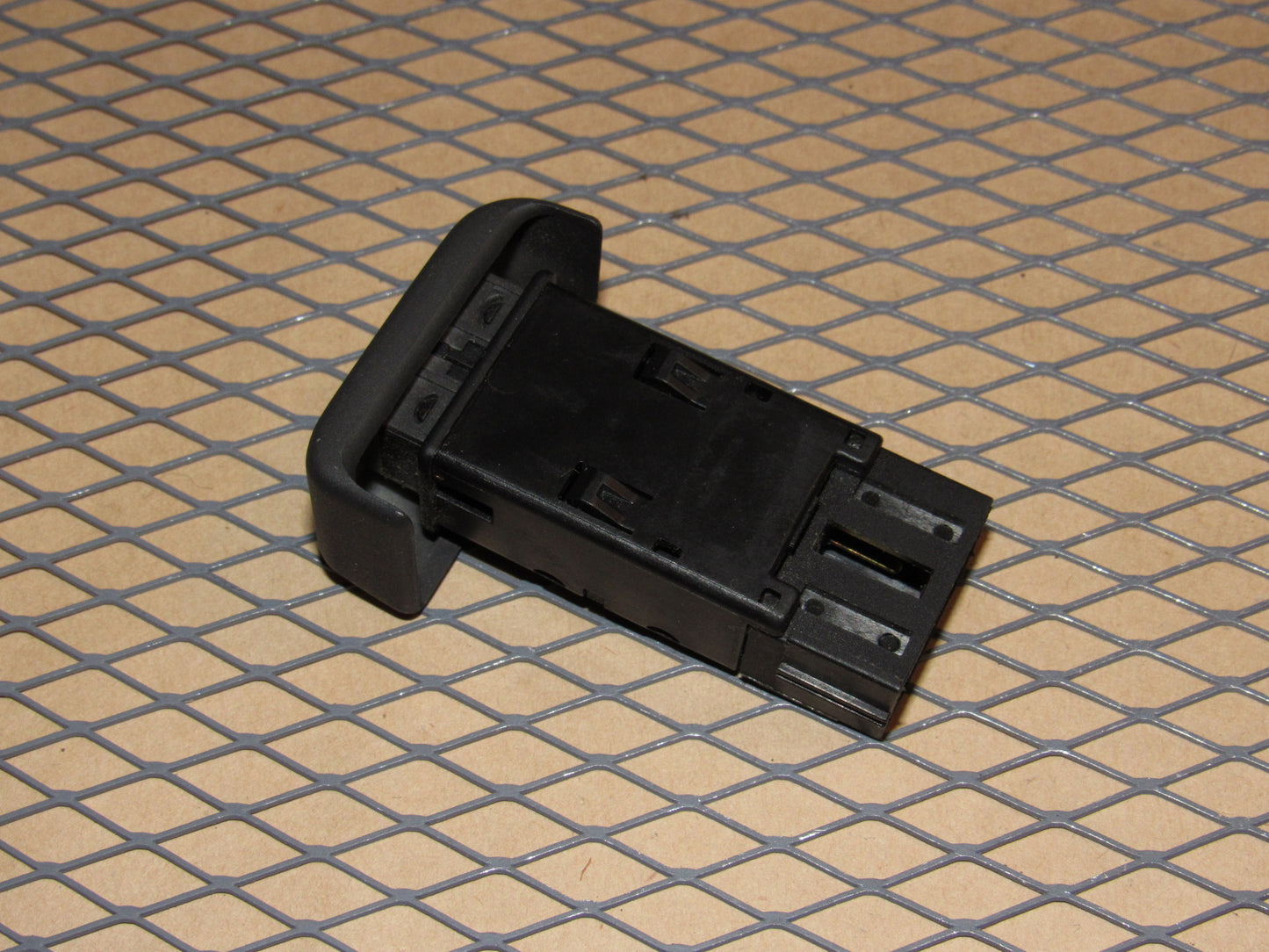 99 00 01 02 Land Rover Discovery OEM Rear Wiper Washer Switch