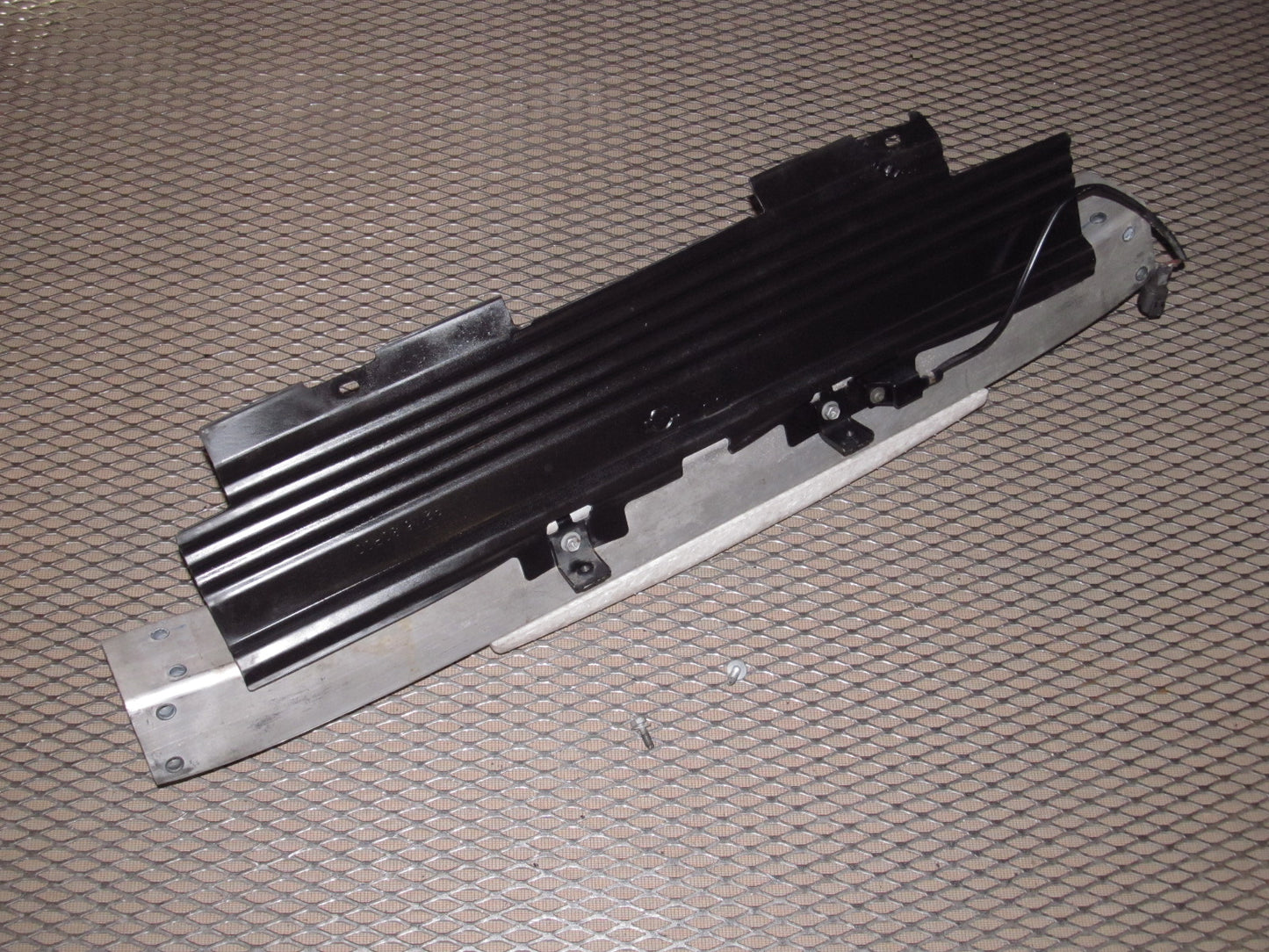 90 91 92 93 94 95 96 Nissan 300zx OEM Front Bumper Reinforcement Bar