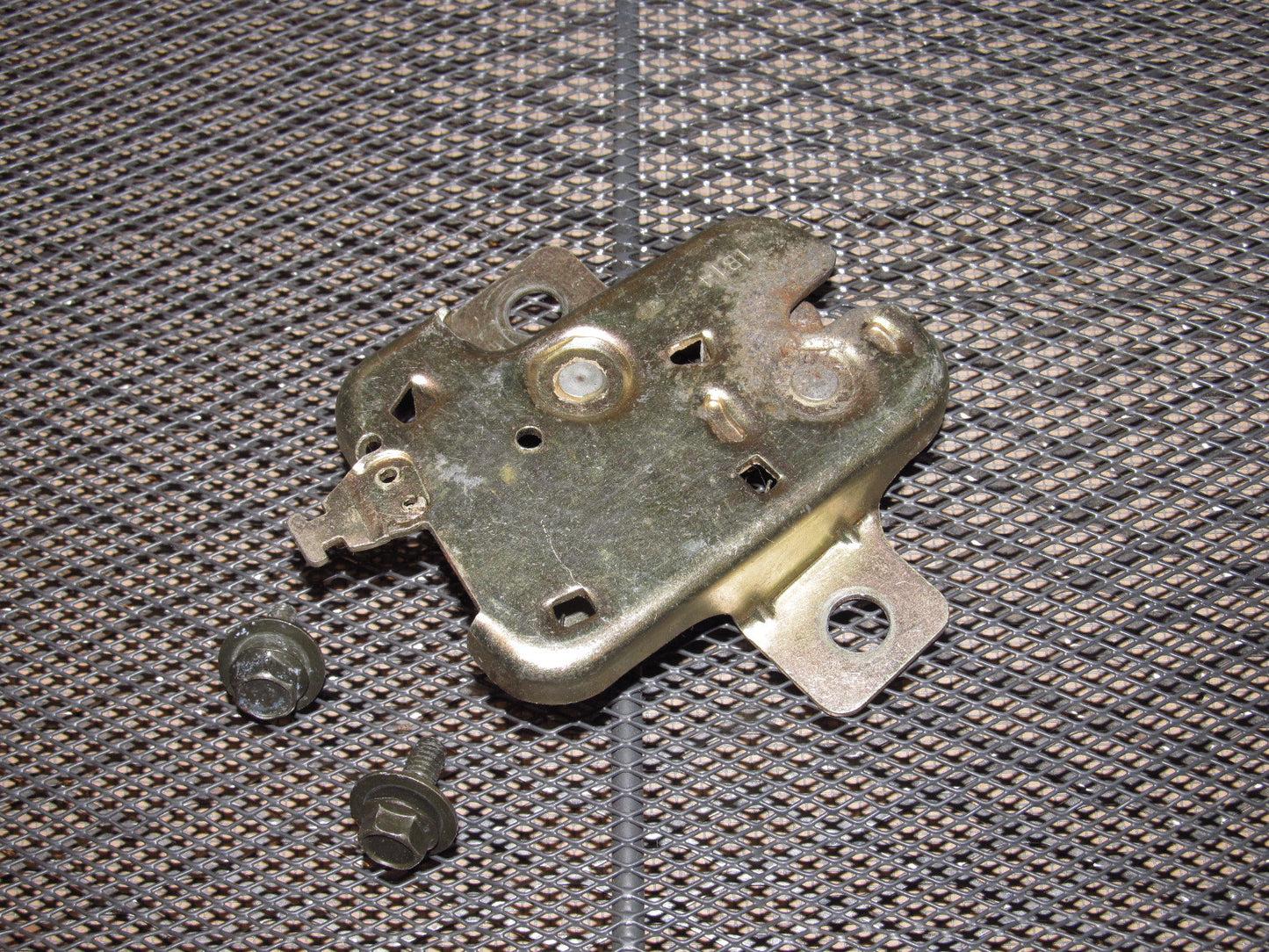 90 91 92 93 Mazda Miata OEM Trunk Latch