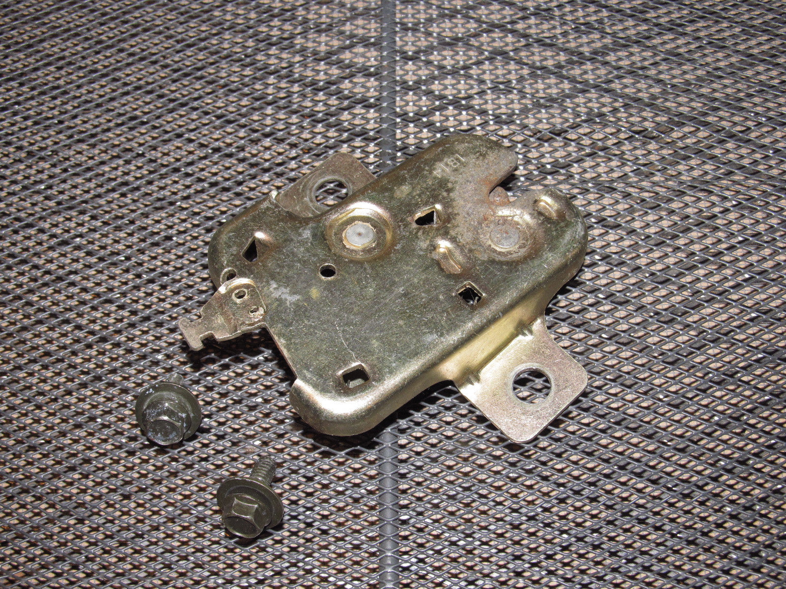 90 91 92 93 Mazda Miata OEM Trunk Latch